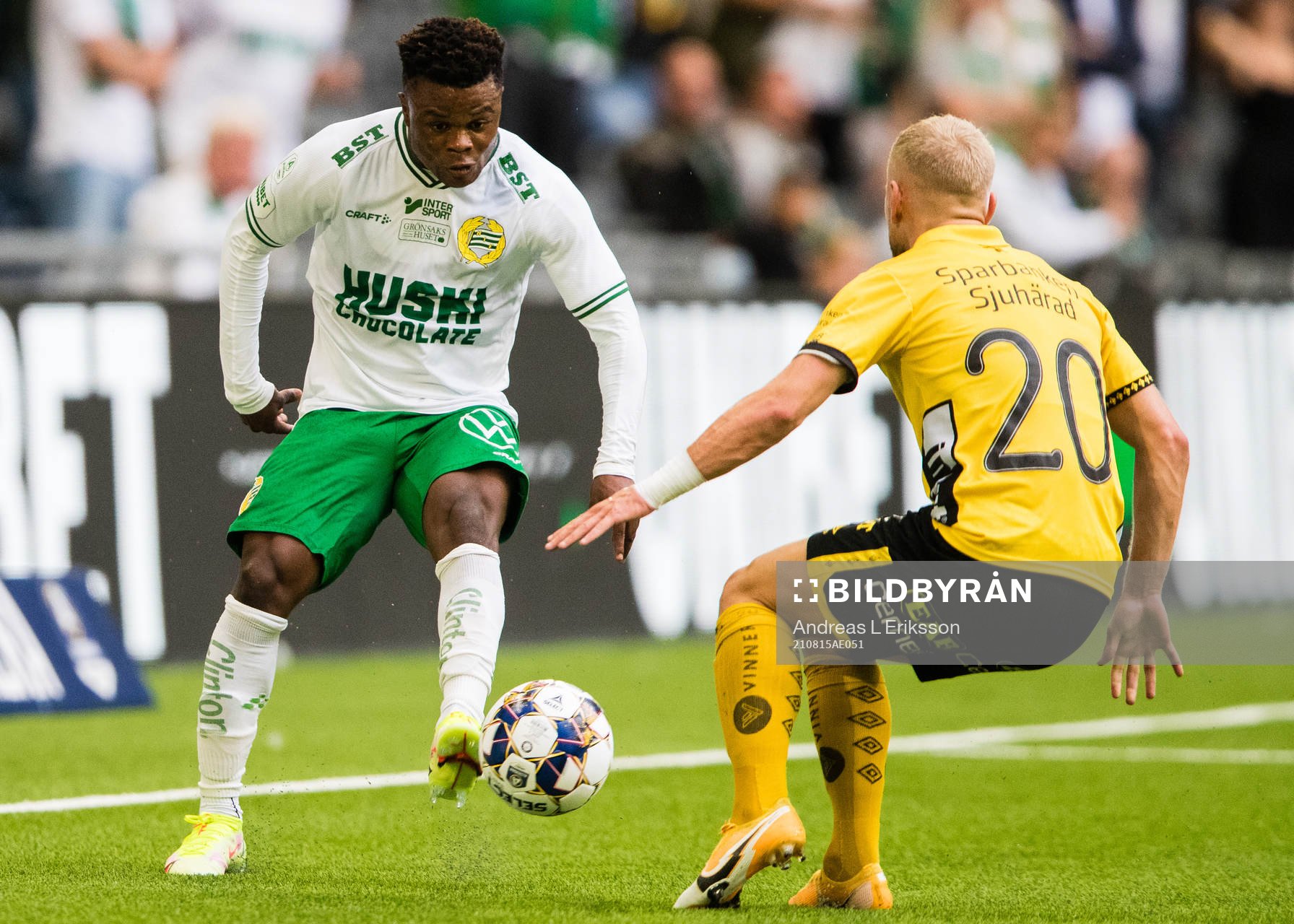 Hammarbys Akinkunmi Amoo och Elfsborgs Simon Strand