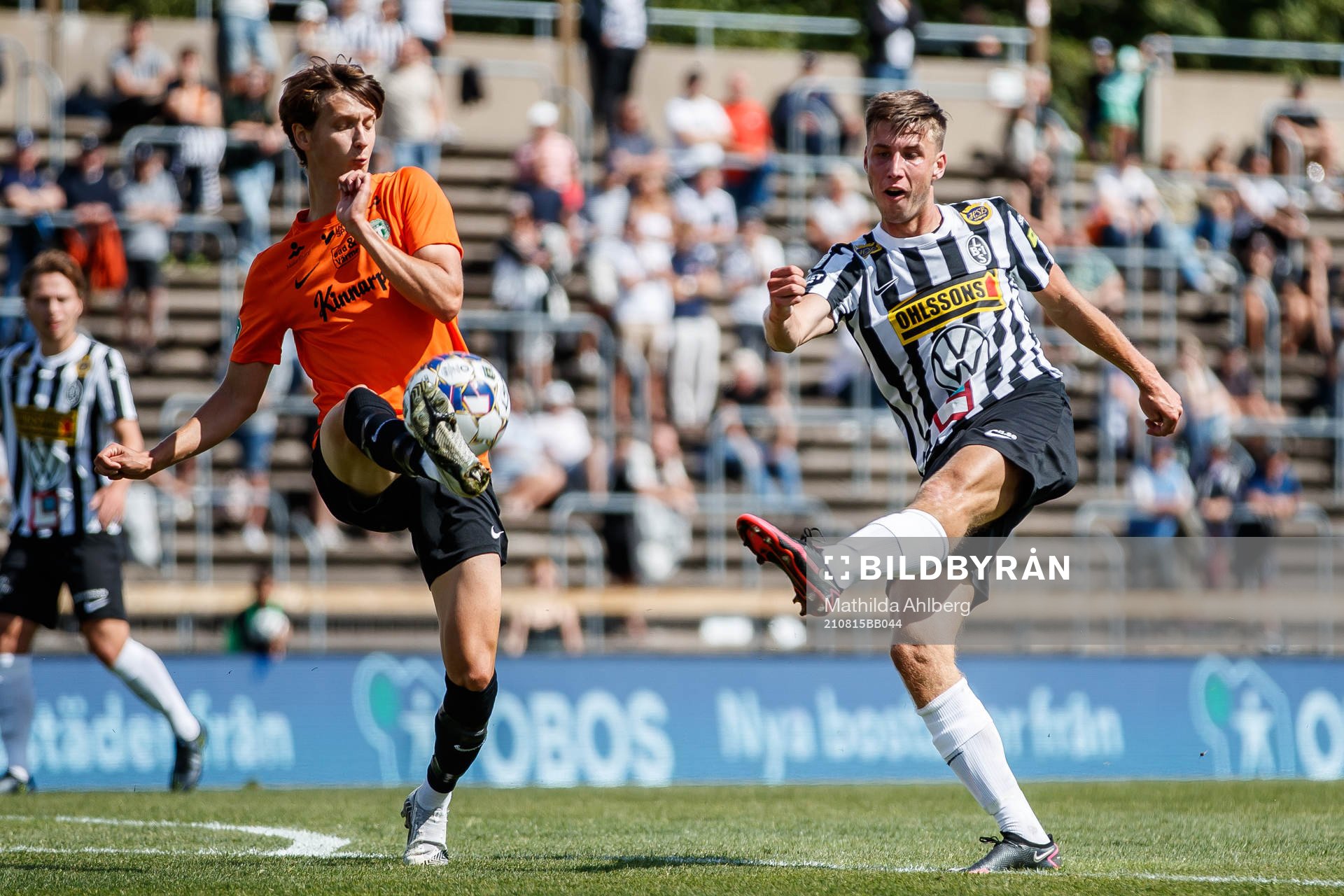 Västerås Kalle Björklund och Landskronas Filip Olsson