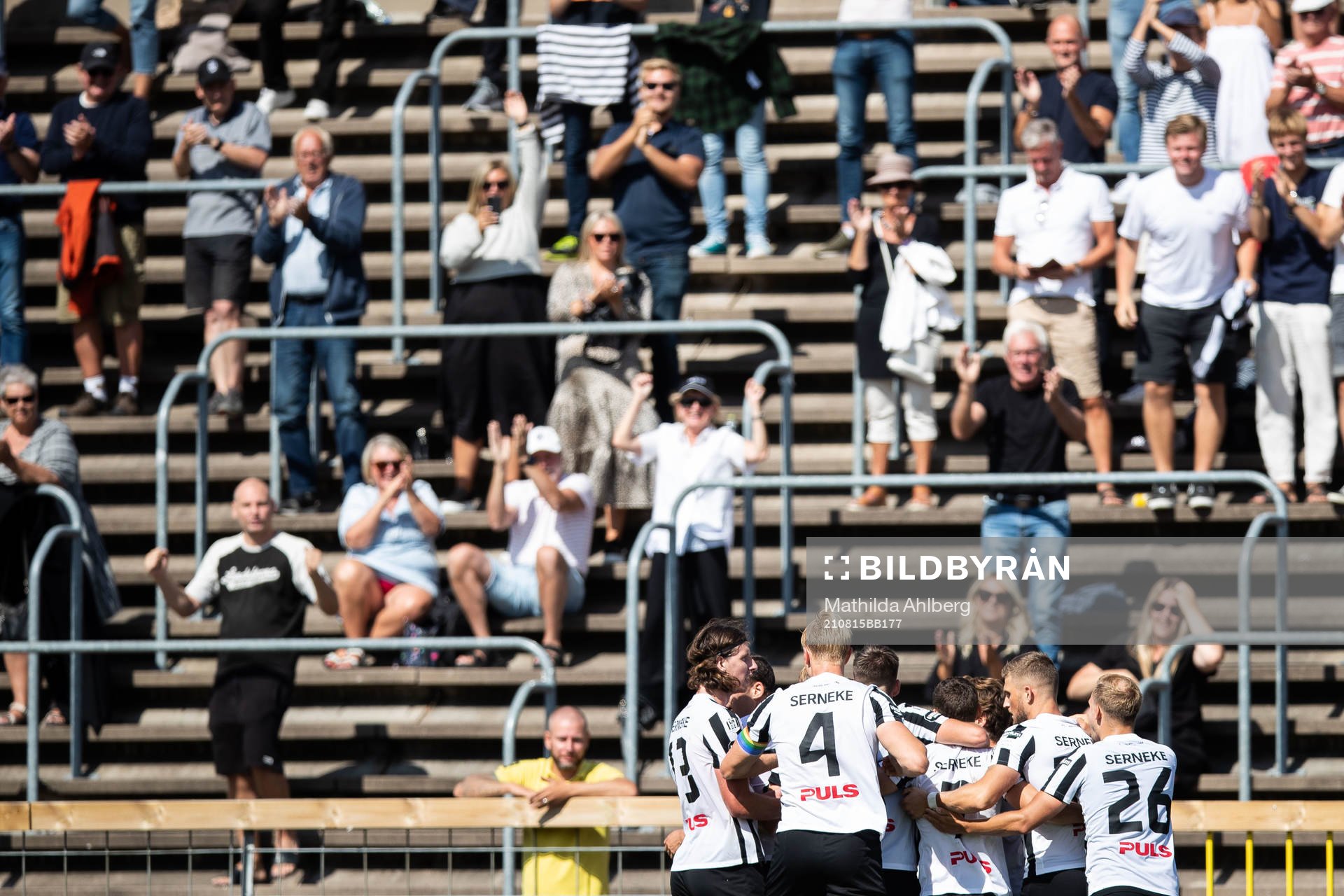 Landskronas spelare jublar
