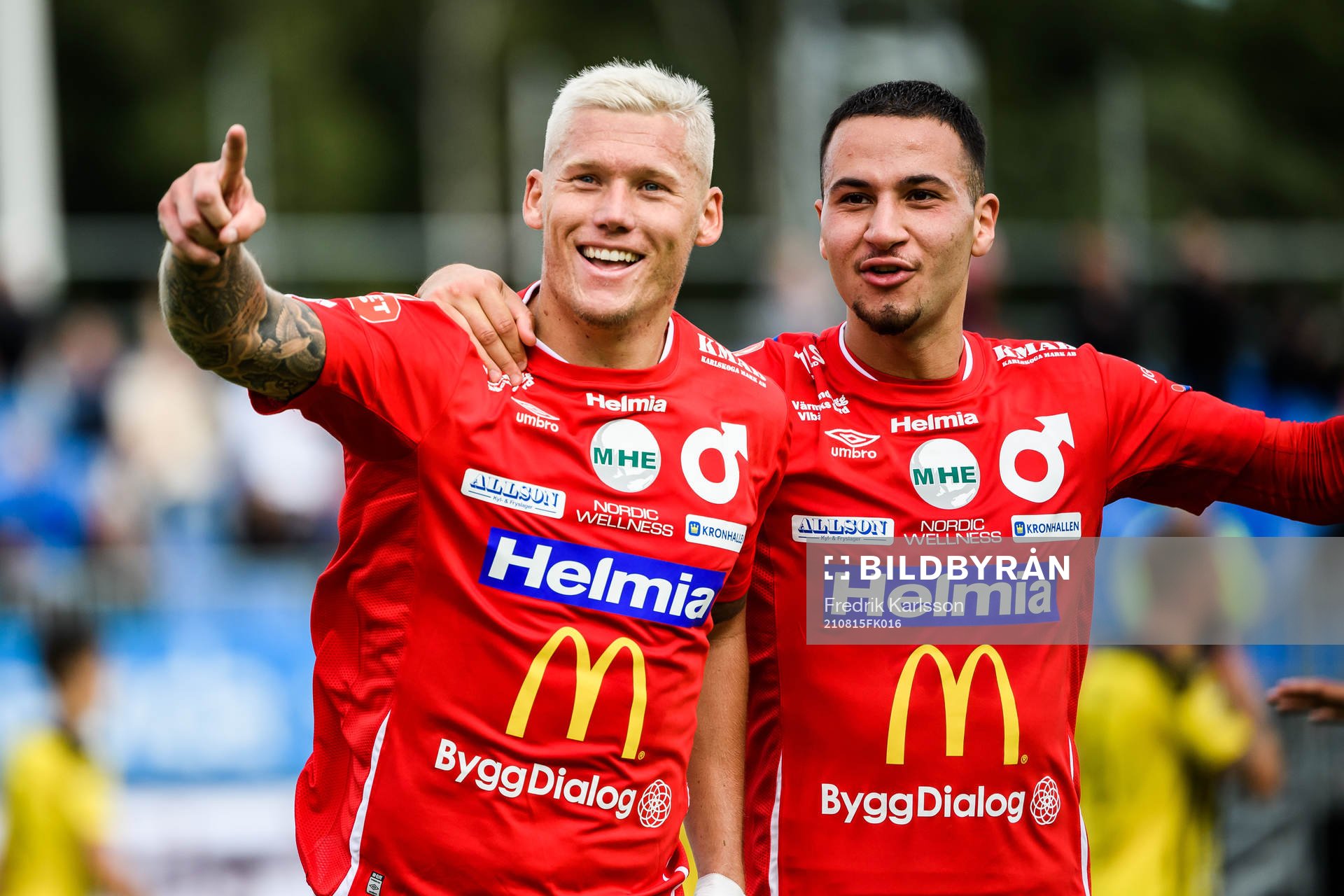 Degerfors Victor Edvardsen jublar med Abdelrahman Saidi