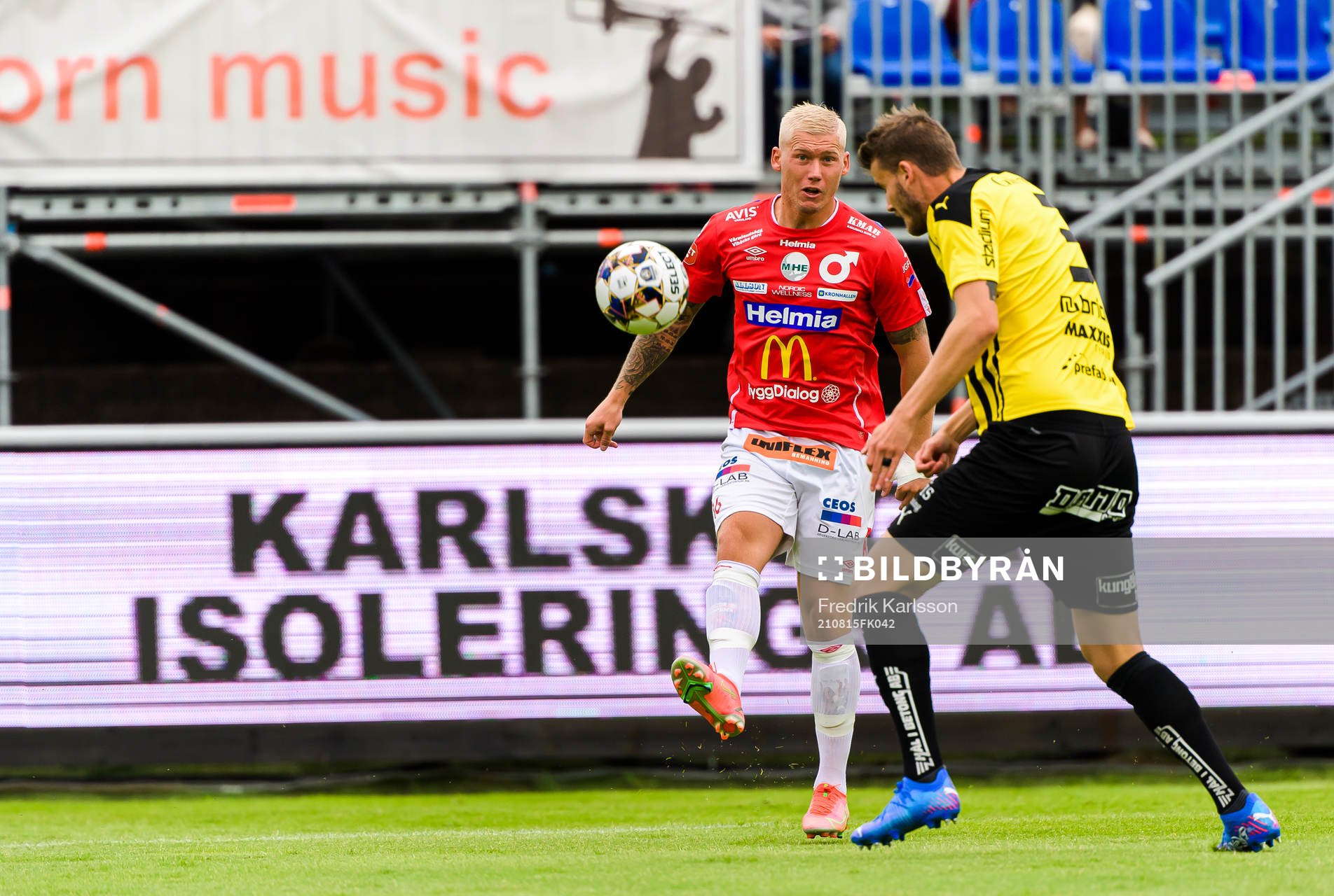 Degerfors Victor Edvardsen och Häckens Johan Hammar