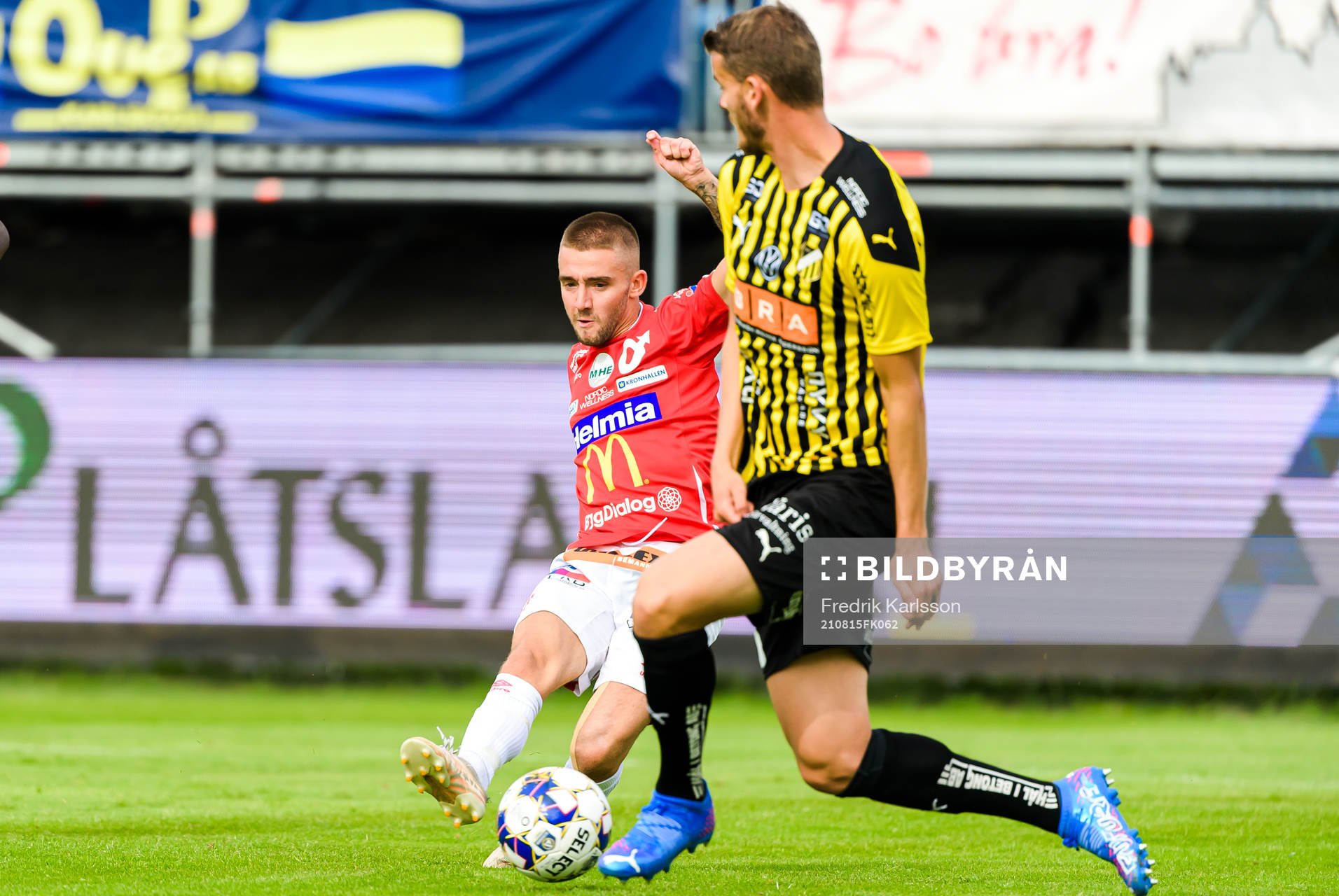 Degerfors Anton Kralj och Häckens Johan Hammar