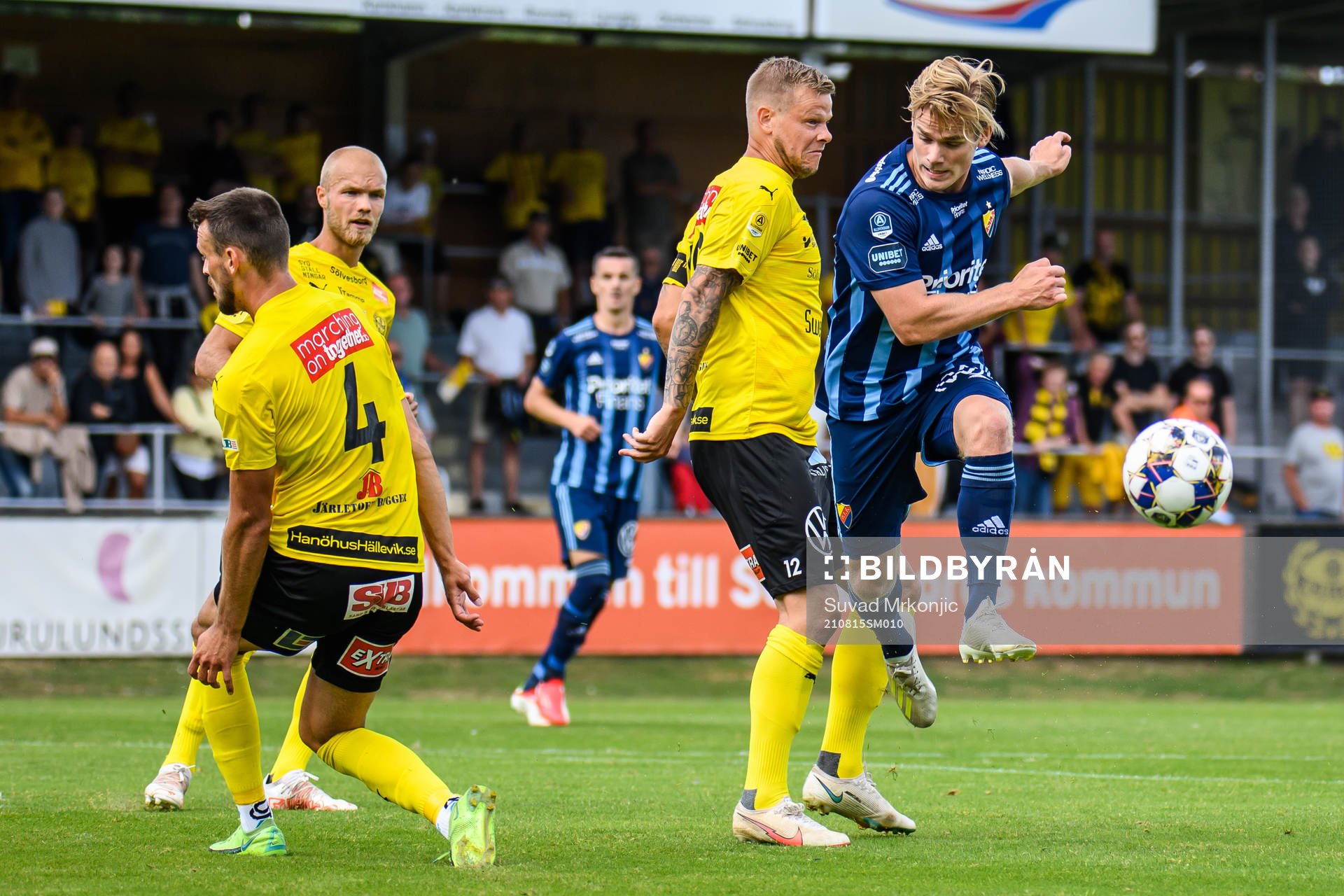 Mjällbys David Löfquist och Djurgårdens Hampus Finndell