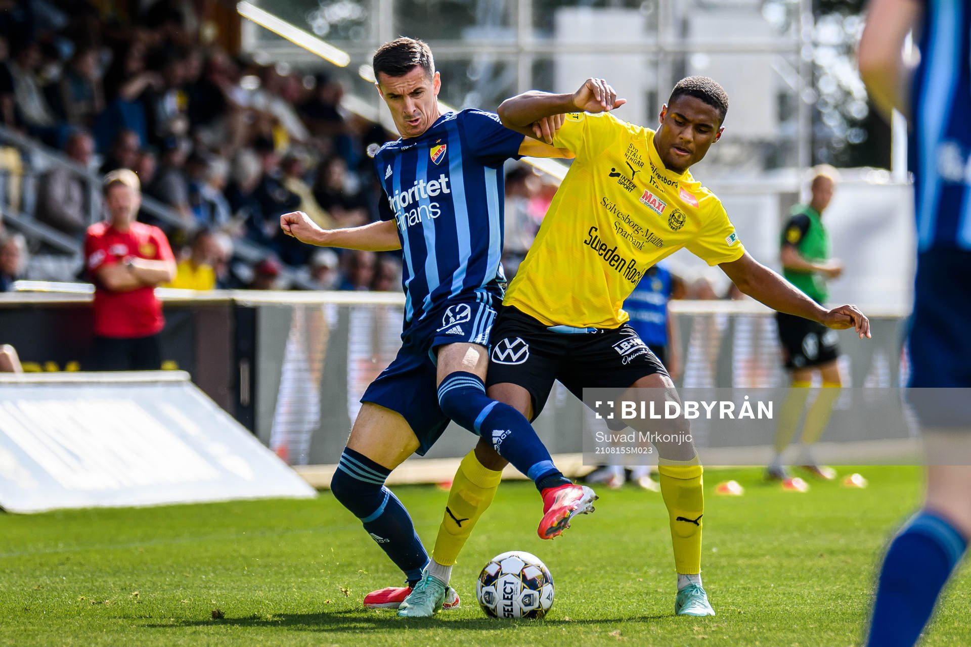 Djurgårdens Haris Radetinac och Mjällbys Amin Sarr