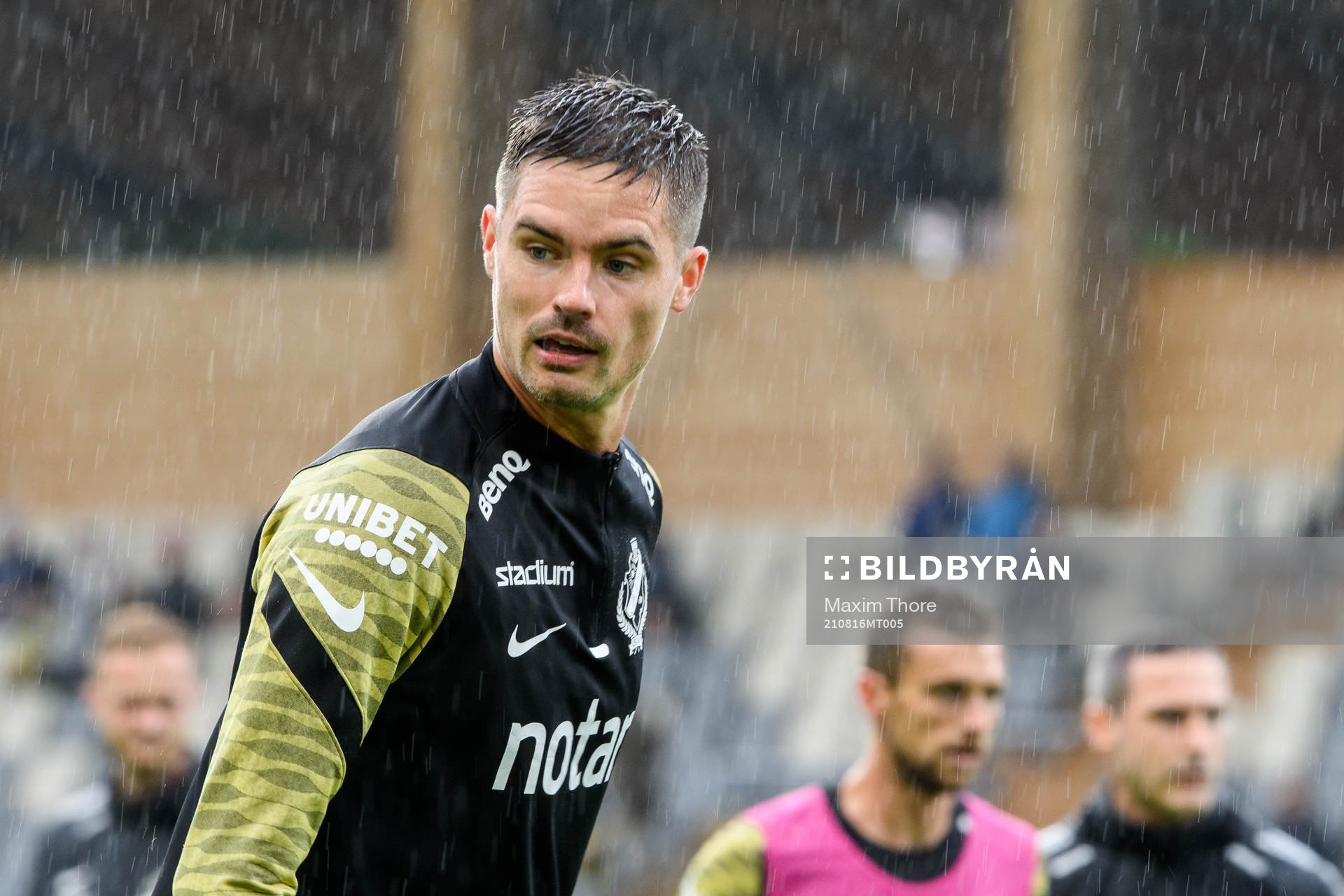 s Mikael Lustig