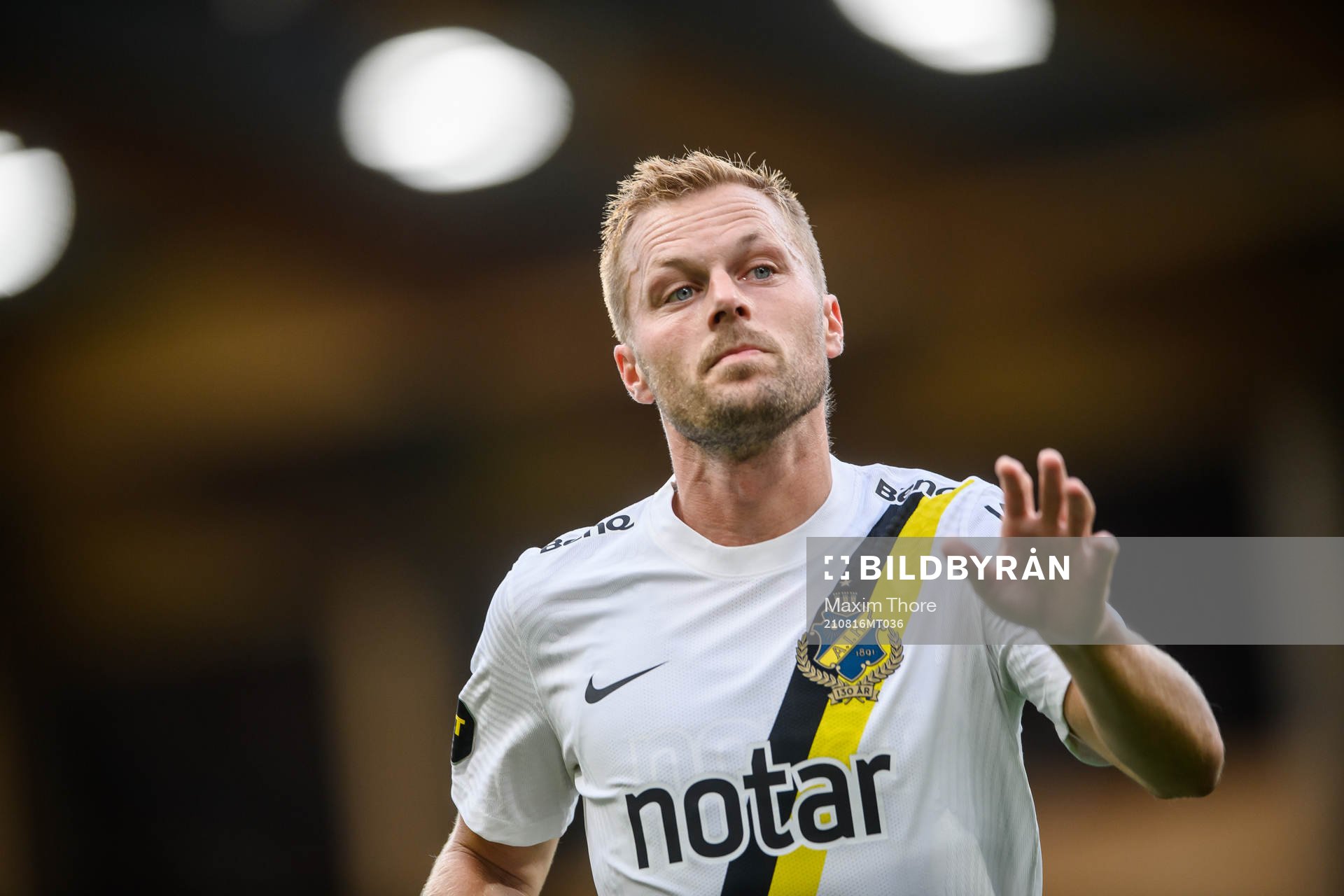 s Sebastian Larsson