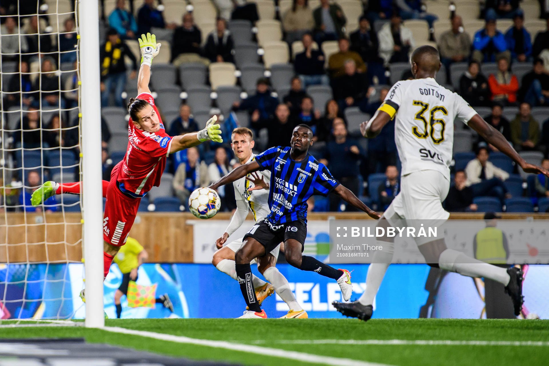 s Bojan Radulovic gör 0-1 på Sirius målvakt David Mitov