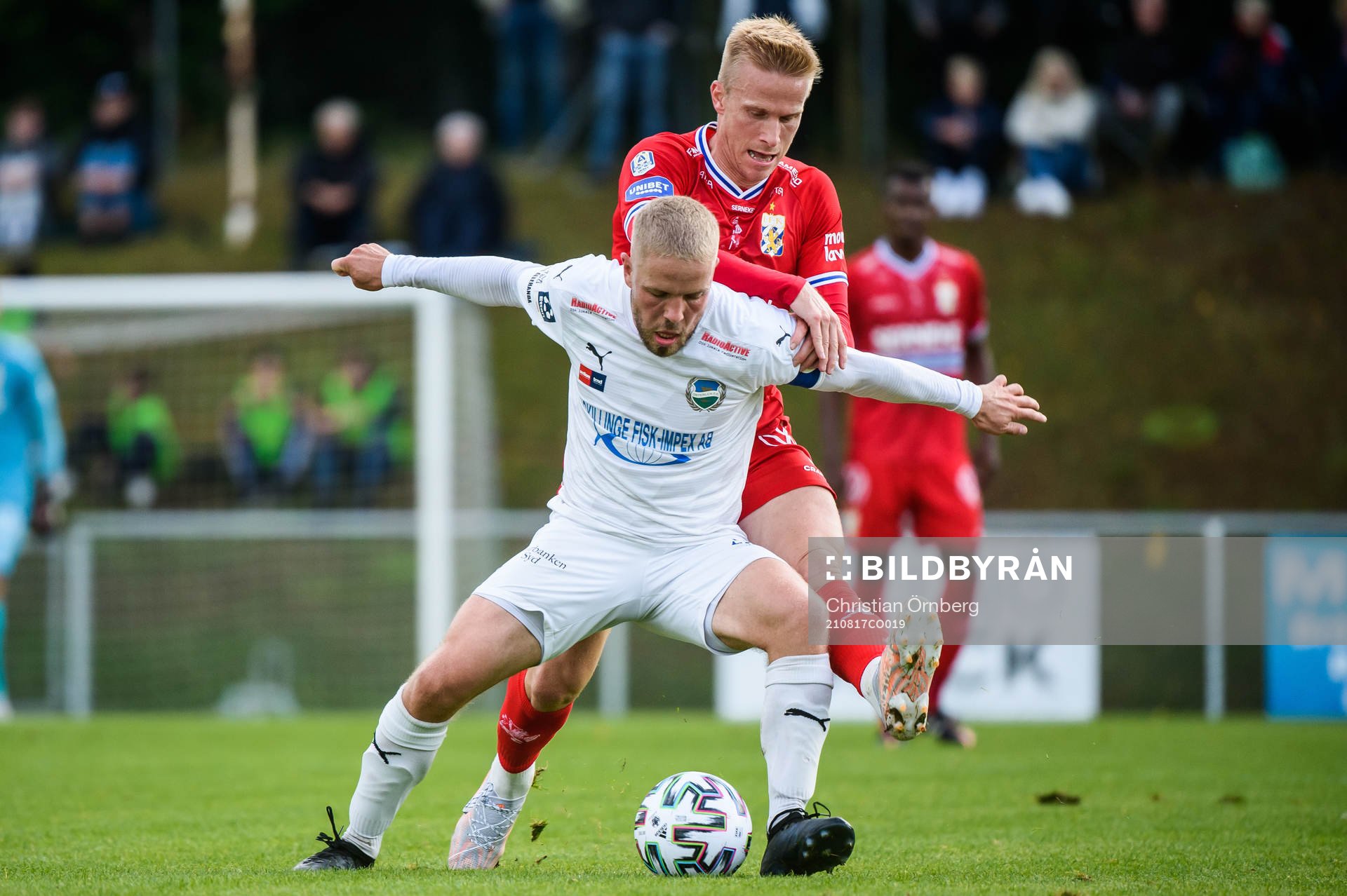 Österlens Adam Barchan och IFK Göteborgs Oscar Wendt