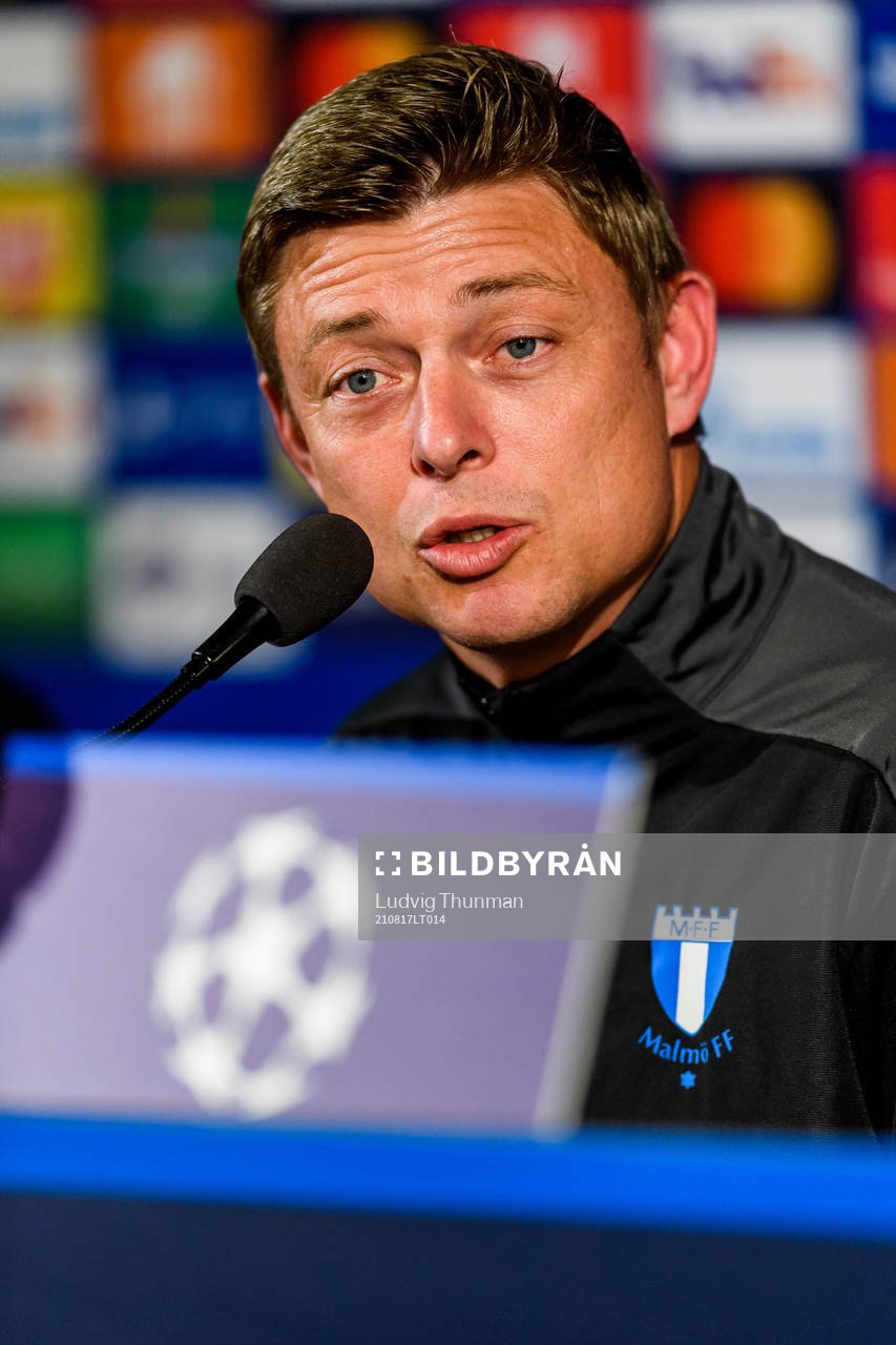 Jon Dahl Tomasson, head coach