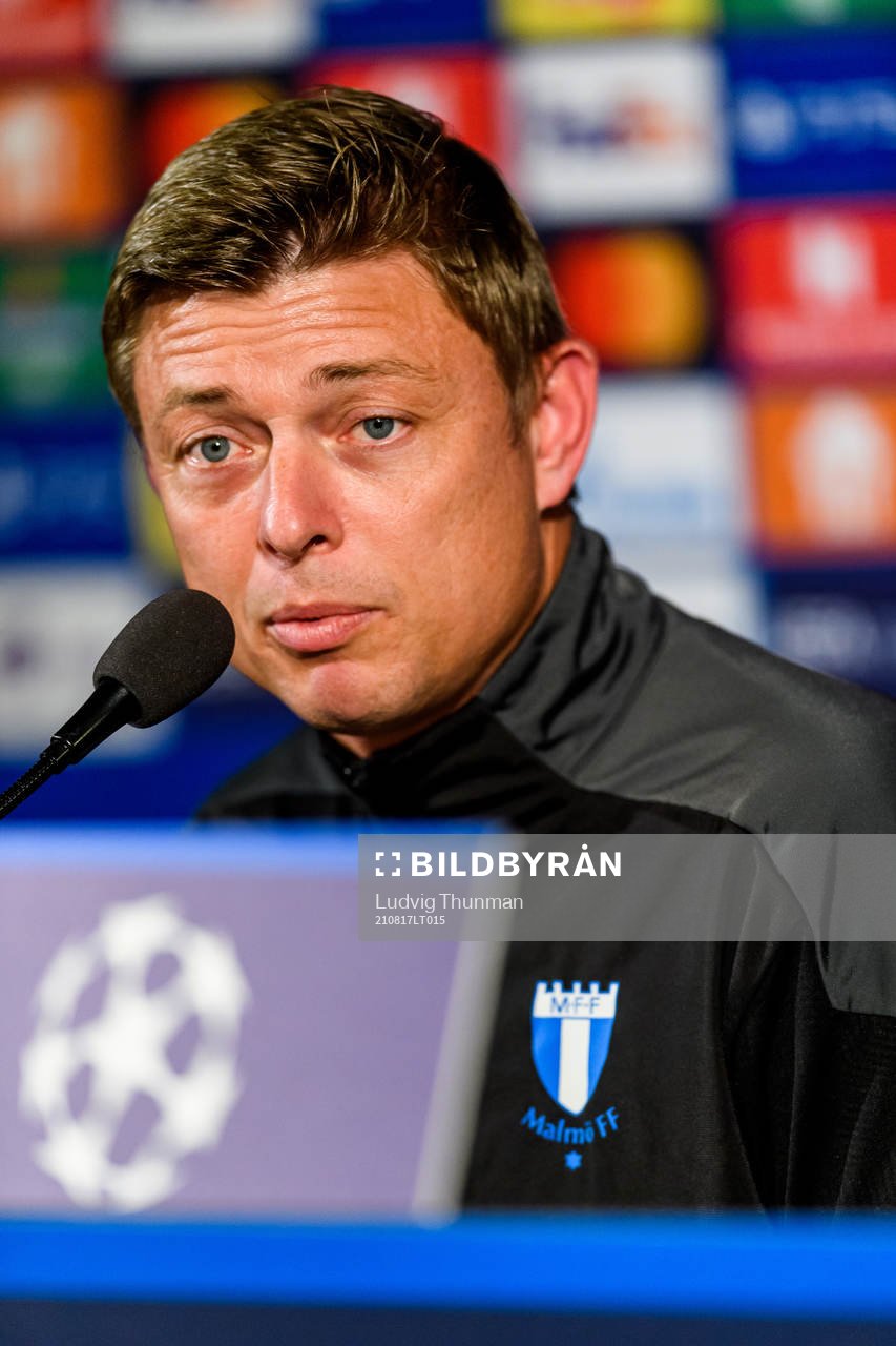 Jon Dahl Tomasson, head coach