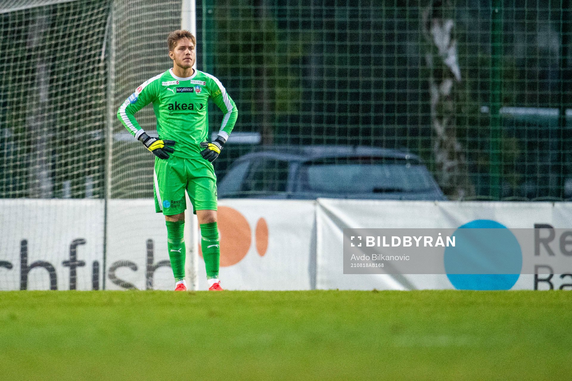 Helsingborgs målvakt Kalle Joelsson deppar