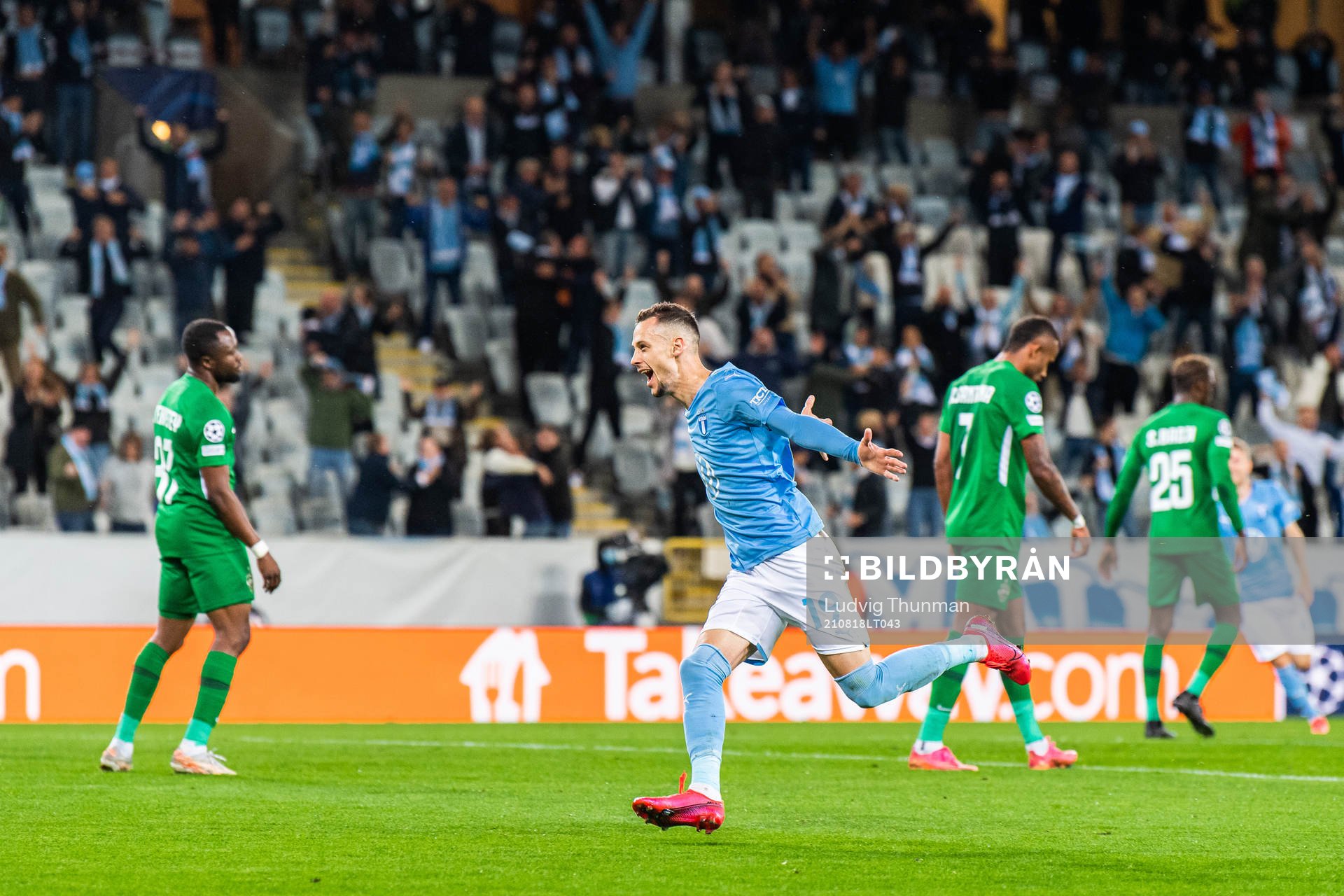 Veljko Birmancevic of Malmö FF celebrates scoring 1-0