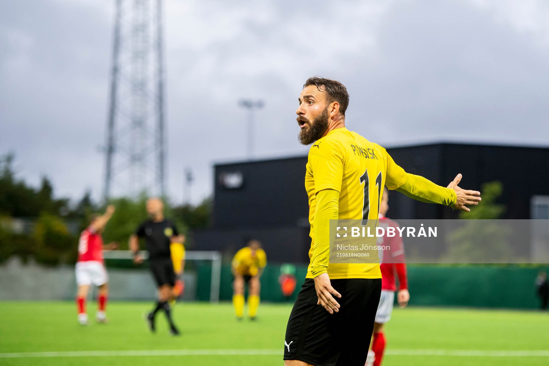 Lunds Filip Pivkovski reagerar