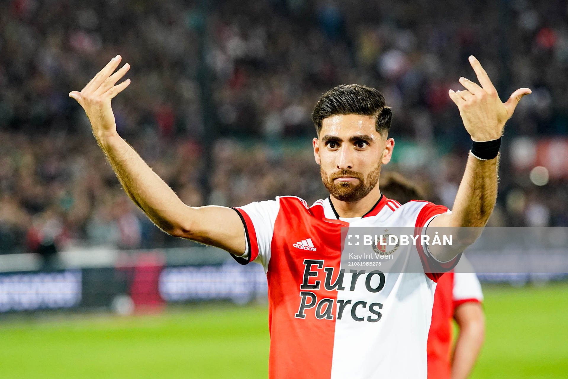 Alireza Jahanbakhsh of Feyenoord celebrates