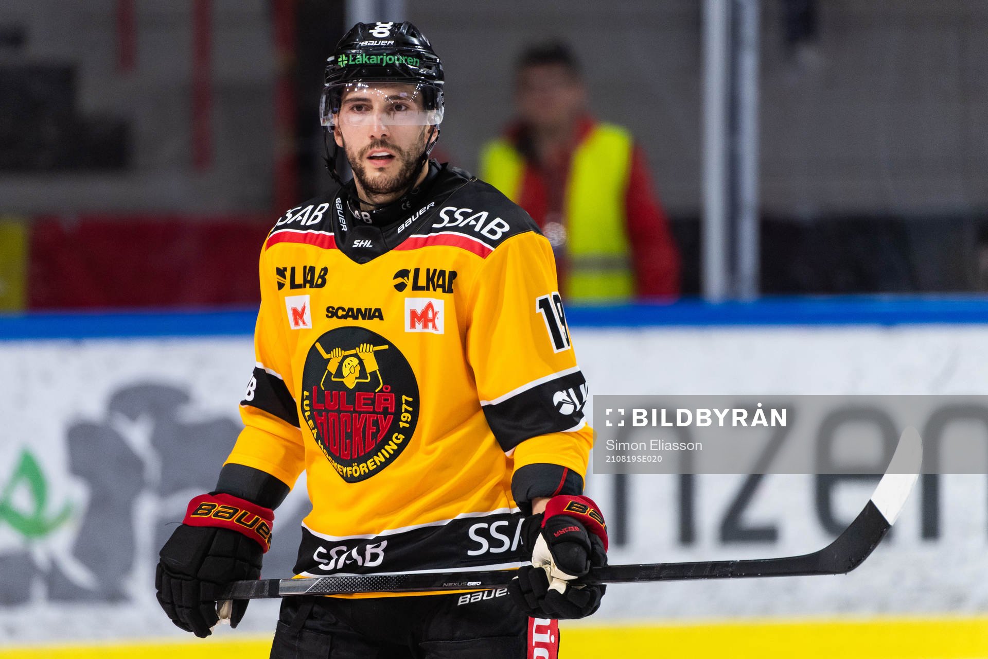 Luleås Konstantin Komarek underträningsmatchen i ishockey