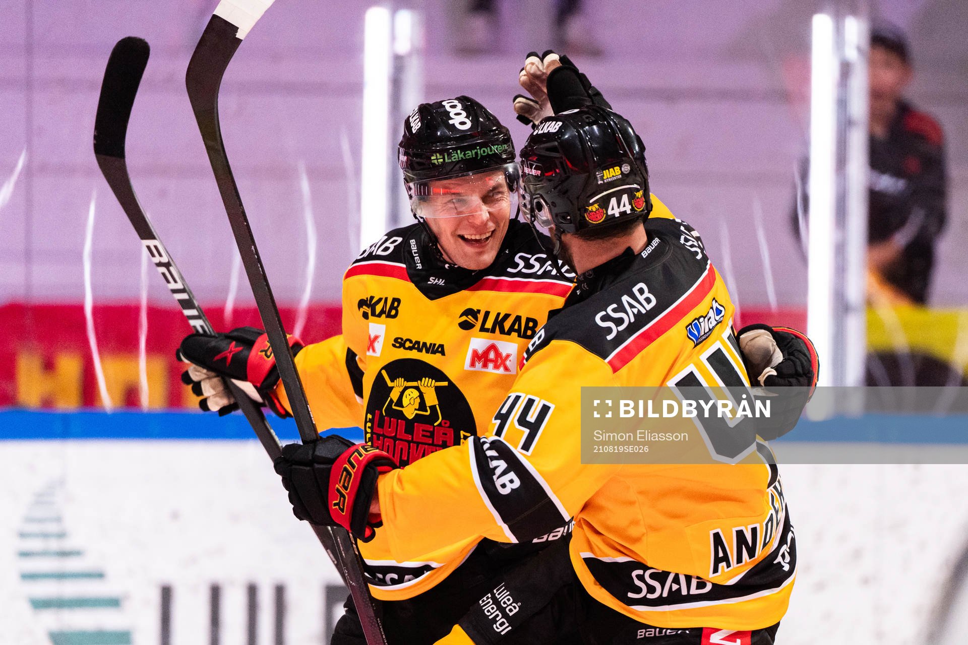 Luleås Jonathan Andersson jublar