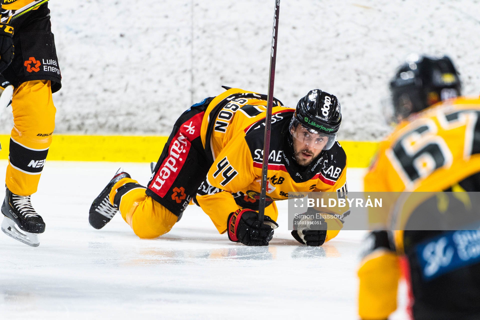 Luleås Jonathan Andersson underträningsmatchen i ishockey