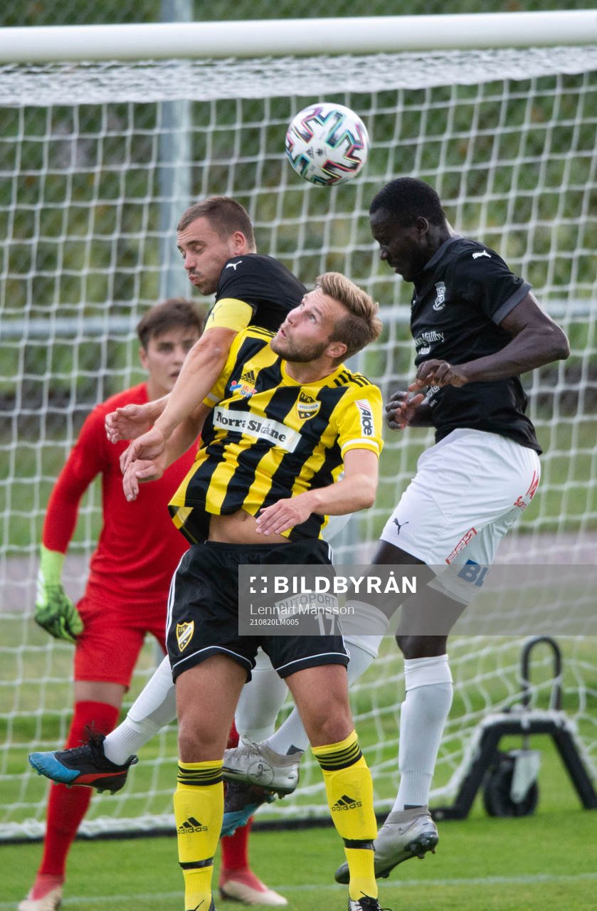 IFK Hässleholms Marcus Thuvesson i matchen i div. 2 Södra