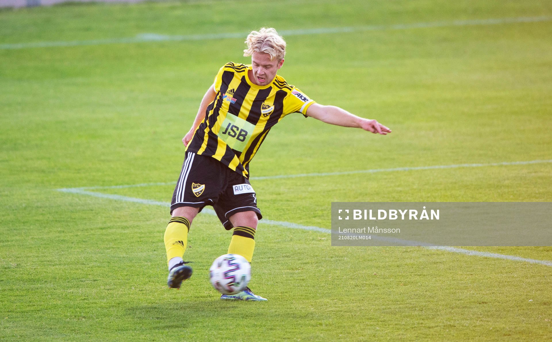 IFK Hässleholms Victor Holmberg i matchen i div. 2 Södra