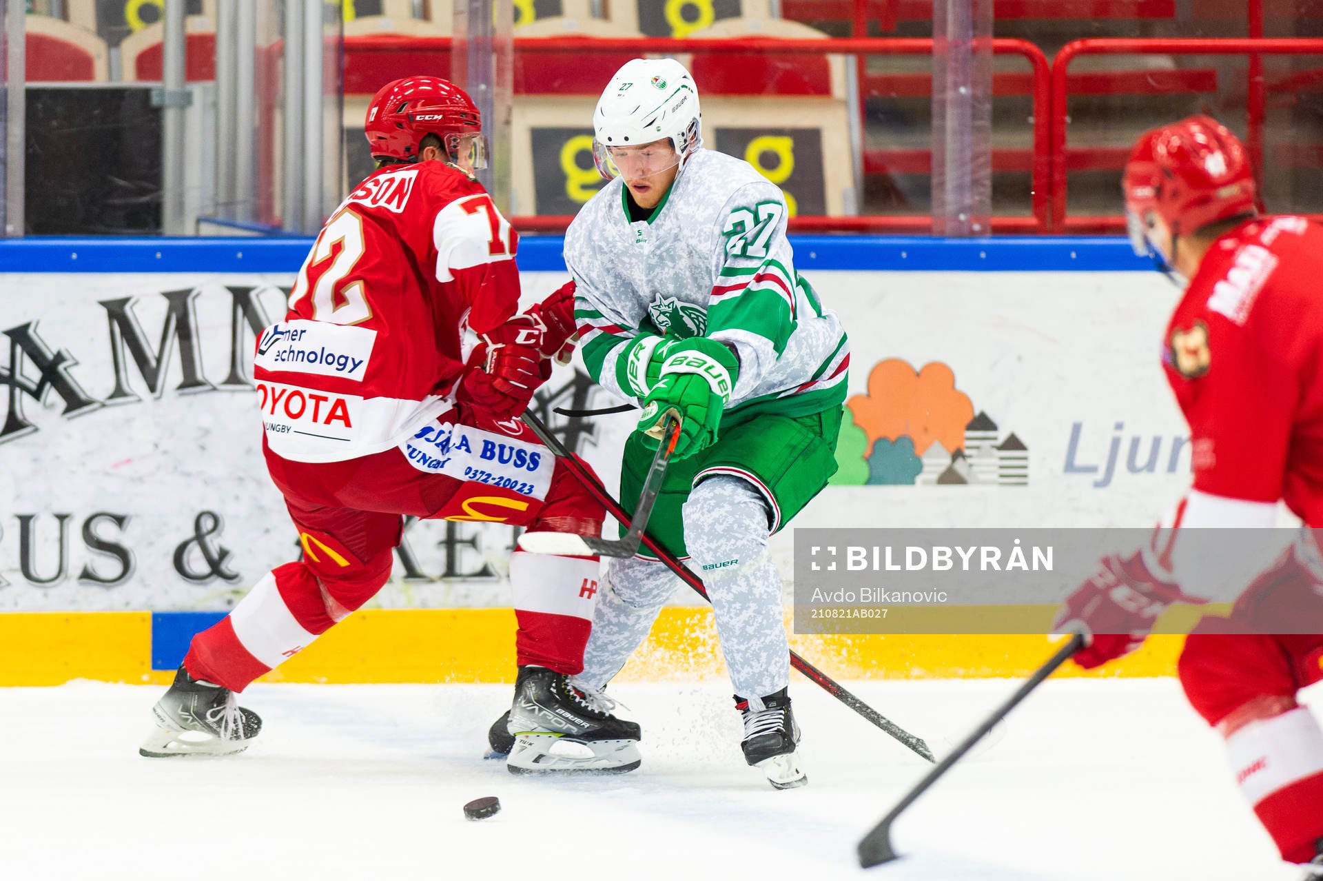 Troja/Ljungbys  Jesper Emanuelsson och Rögles Linus Sjödin