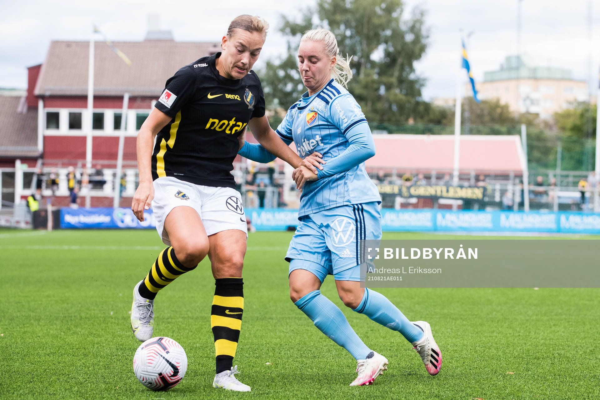 s Jenny Danielsson och Djurgårdens Fanny Lång