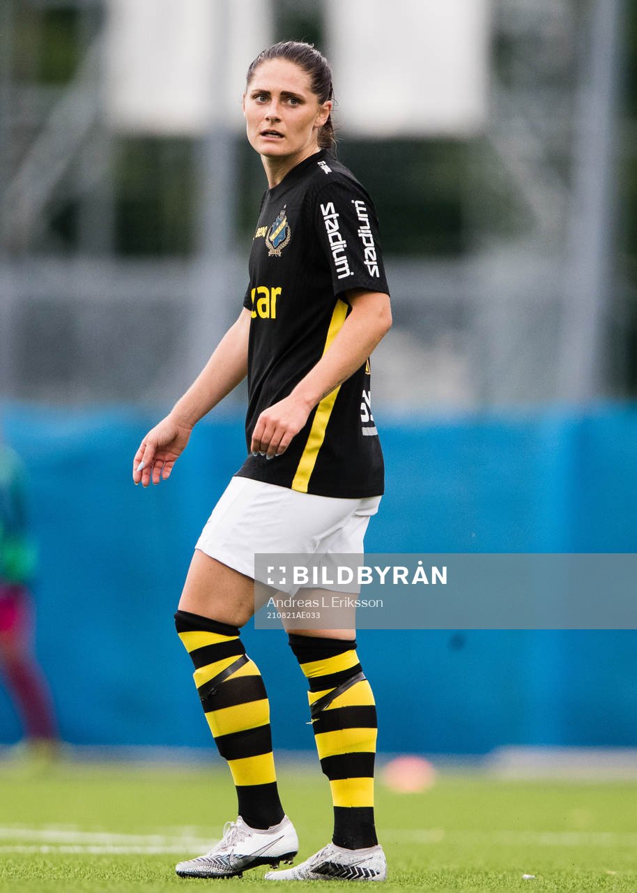 s Linda Hallin