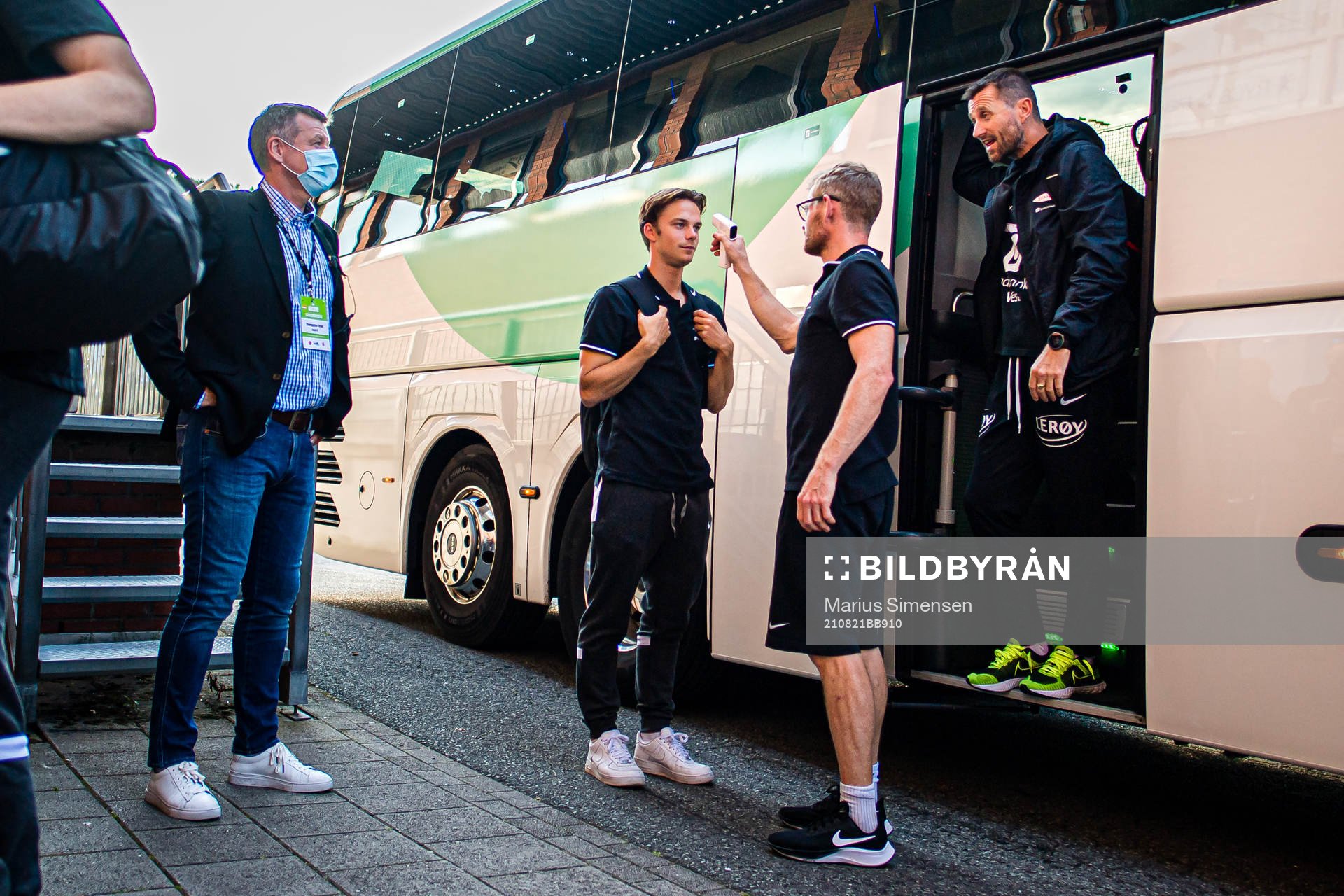 Felix Horn Myhre of Brann and Eirik Horneland, head coach
