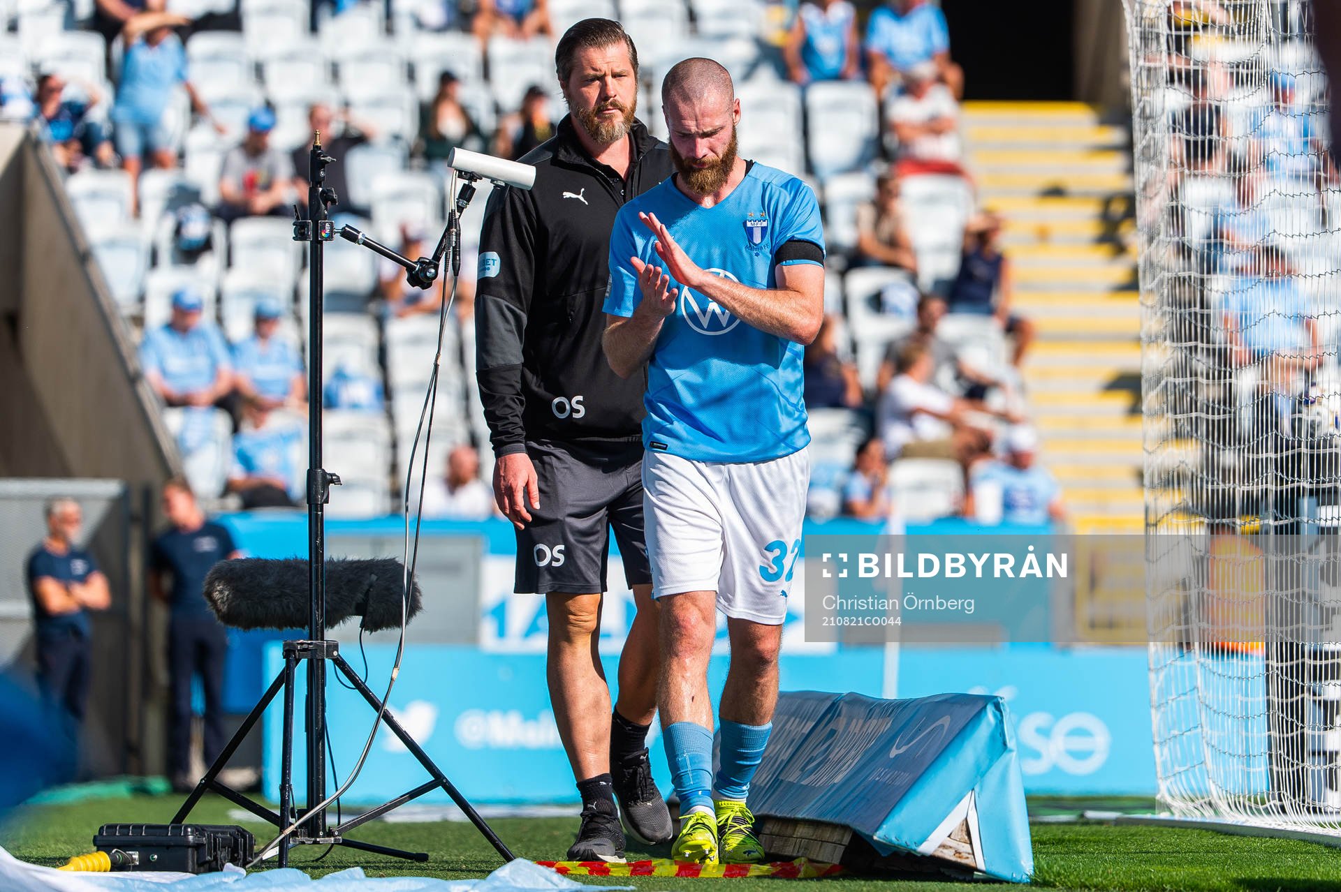 Malmö FFs Jo Inge Berget lämnar plan