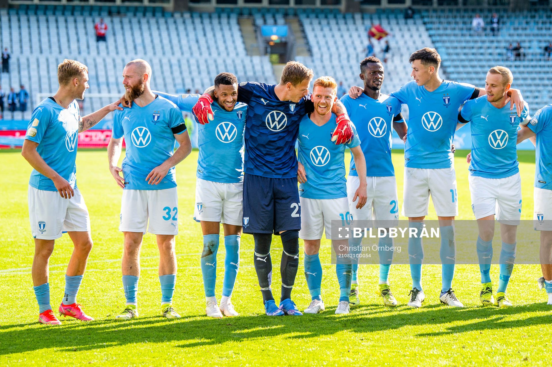 Malmö FFs Martin Olsson, målvakt Johan Dahlin och Anders