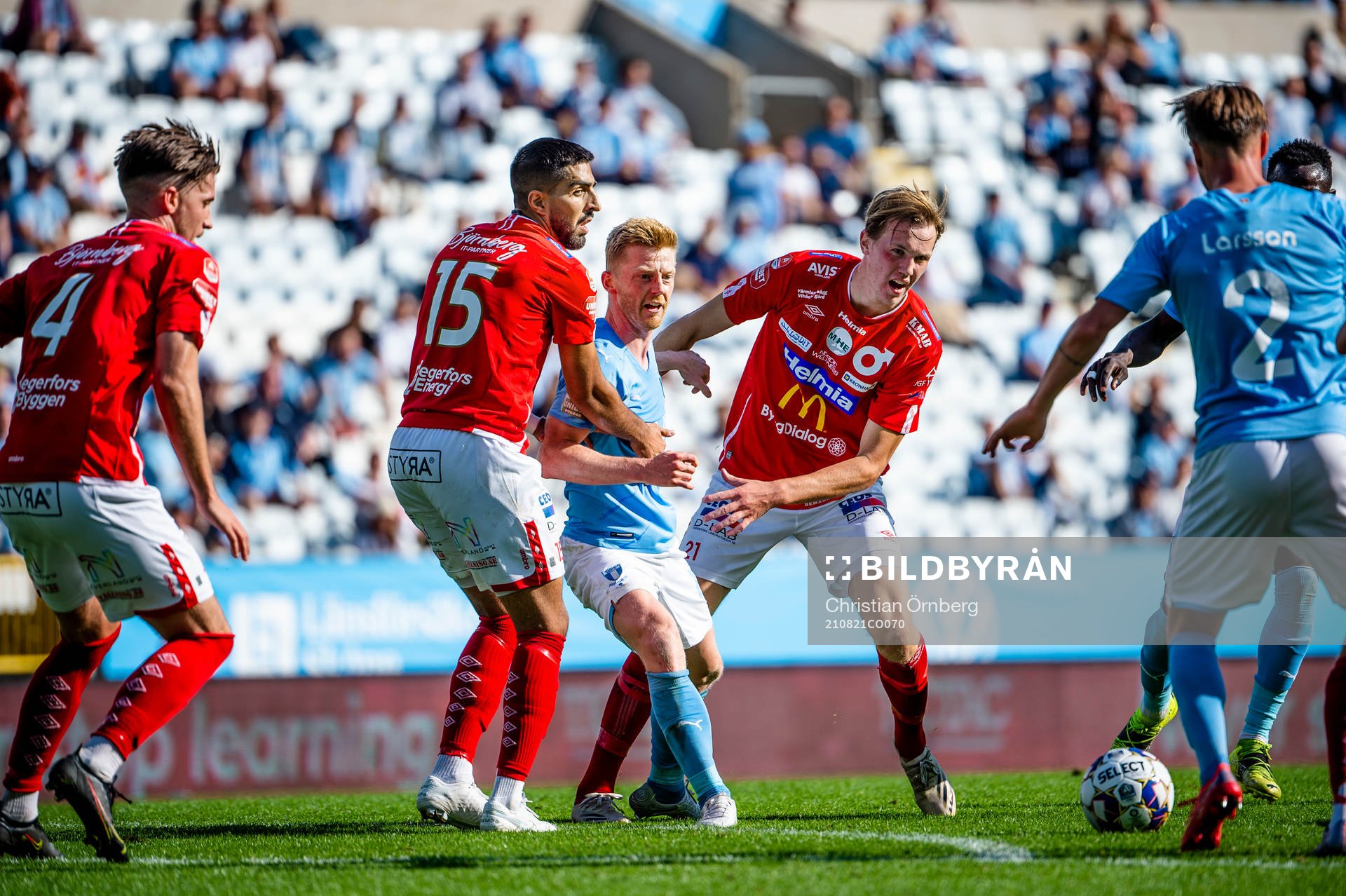 Malmö FFs Anders Christiansen mot Degerfors Sean Sabetkar