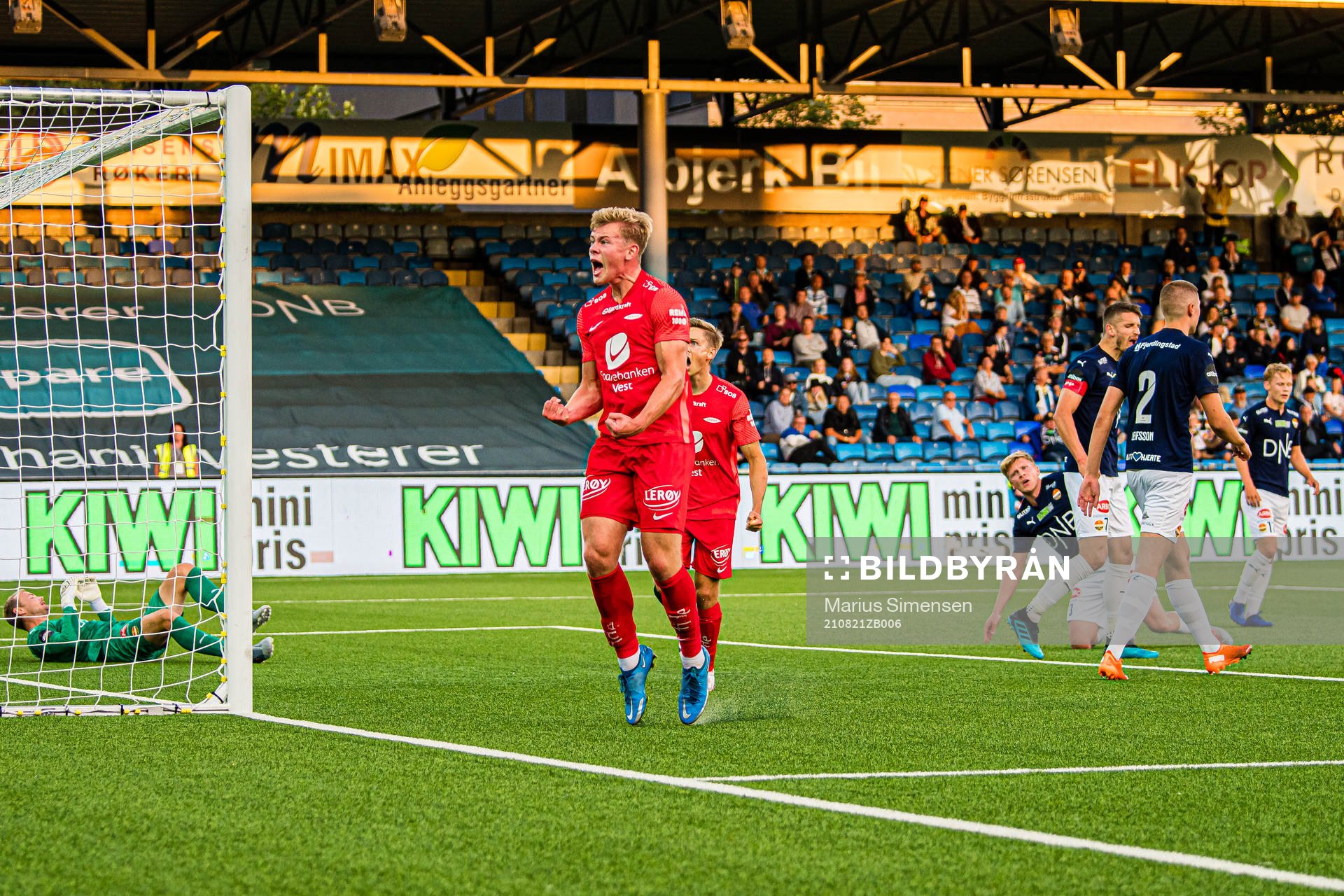 Aune Selland Heggebø of Brann celebrates