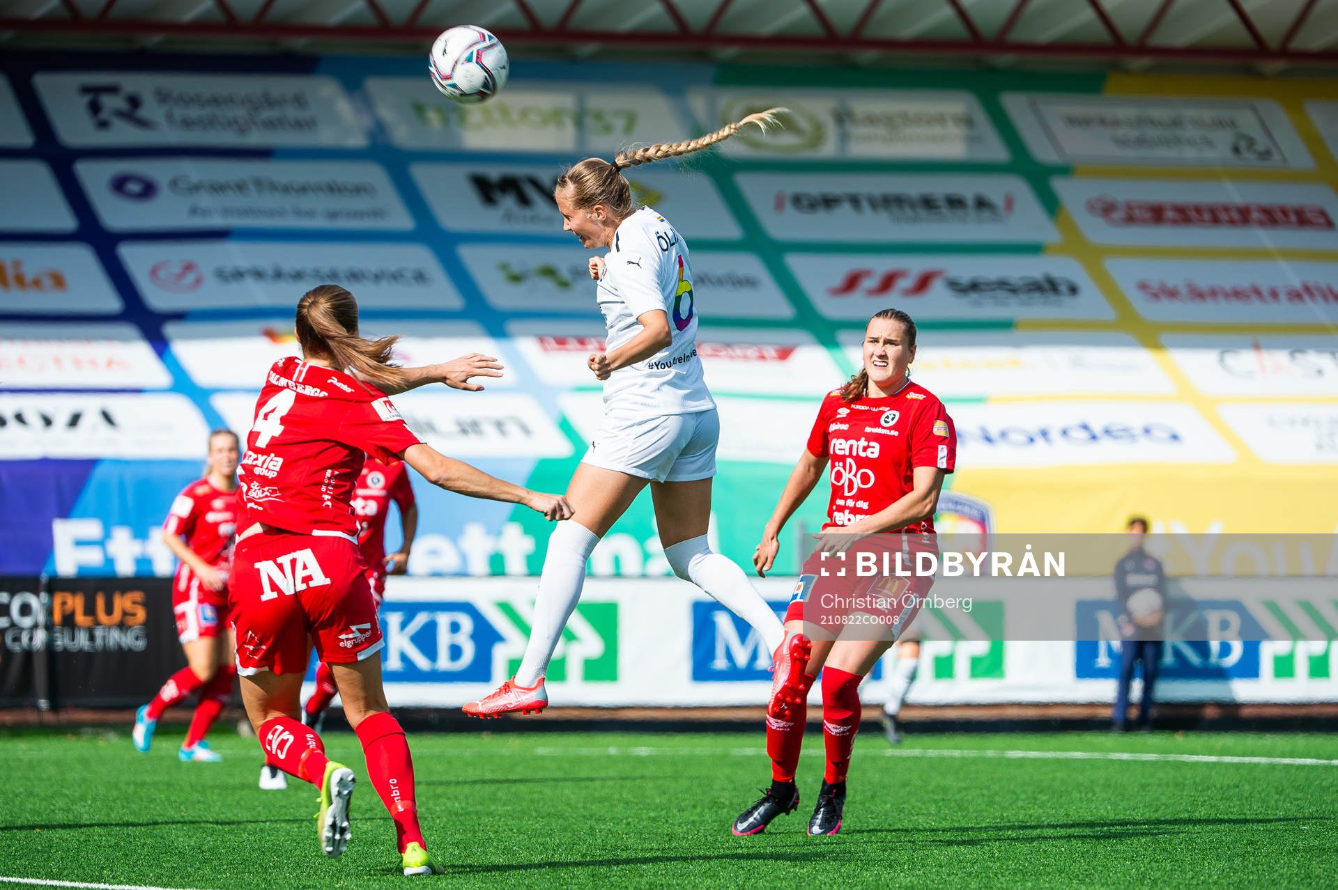 Rosengårds Ria Noora Minerva Öling och Örebros Frida