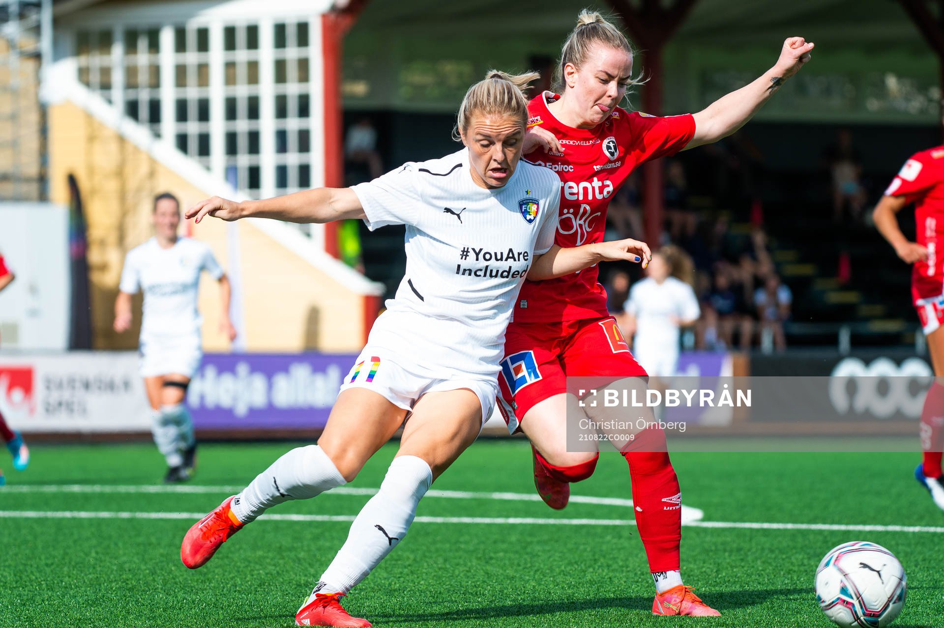 Rosengårds Mimmi Larsson och Örebros Berglind Ros