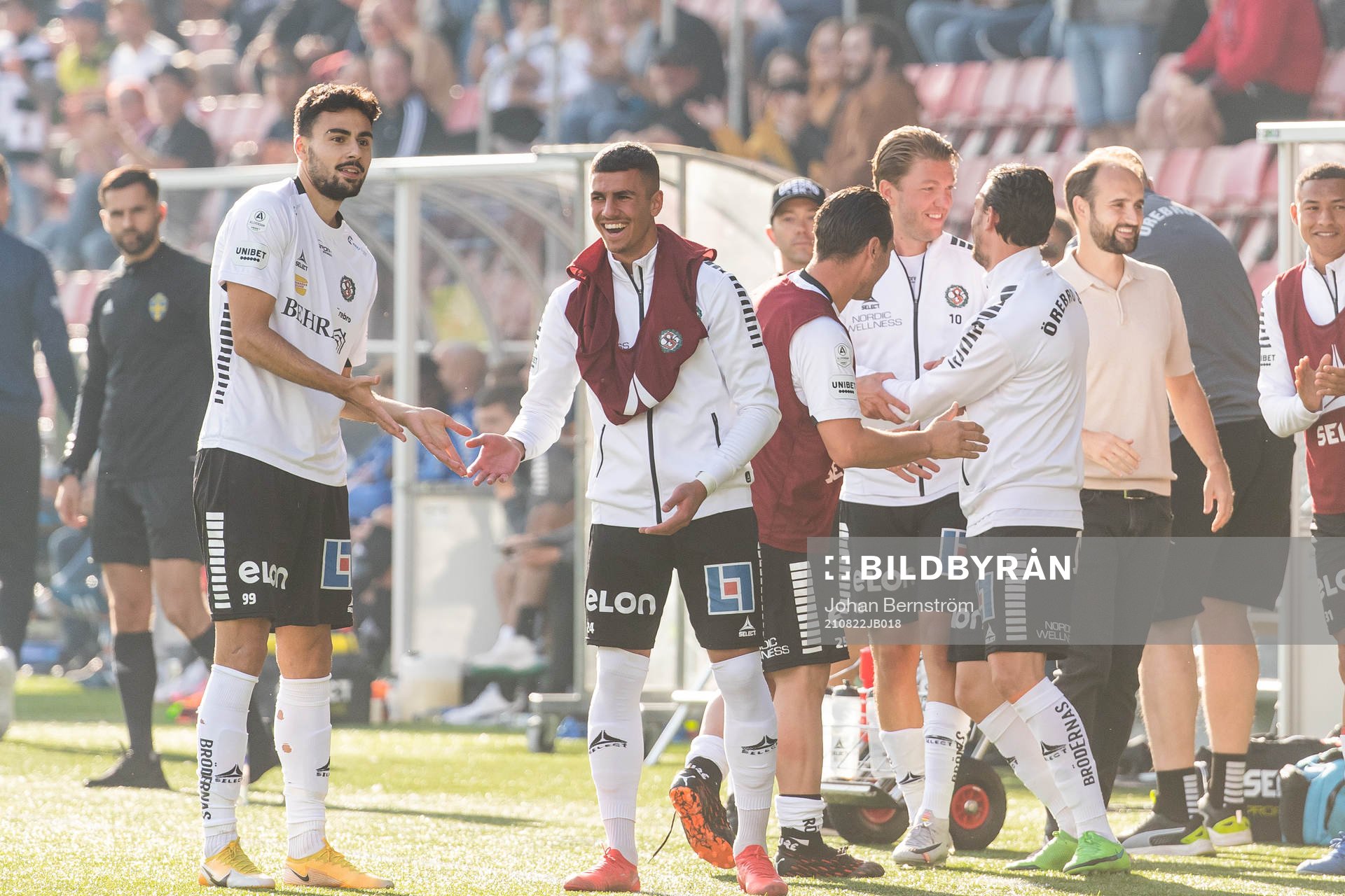 Örebros Deniz Hümmet jublar med Hussein Ali
