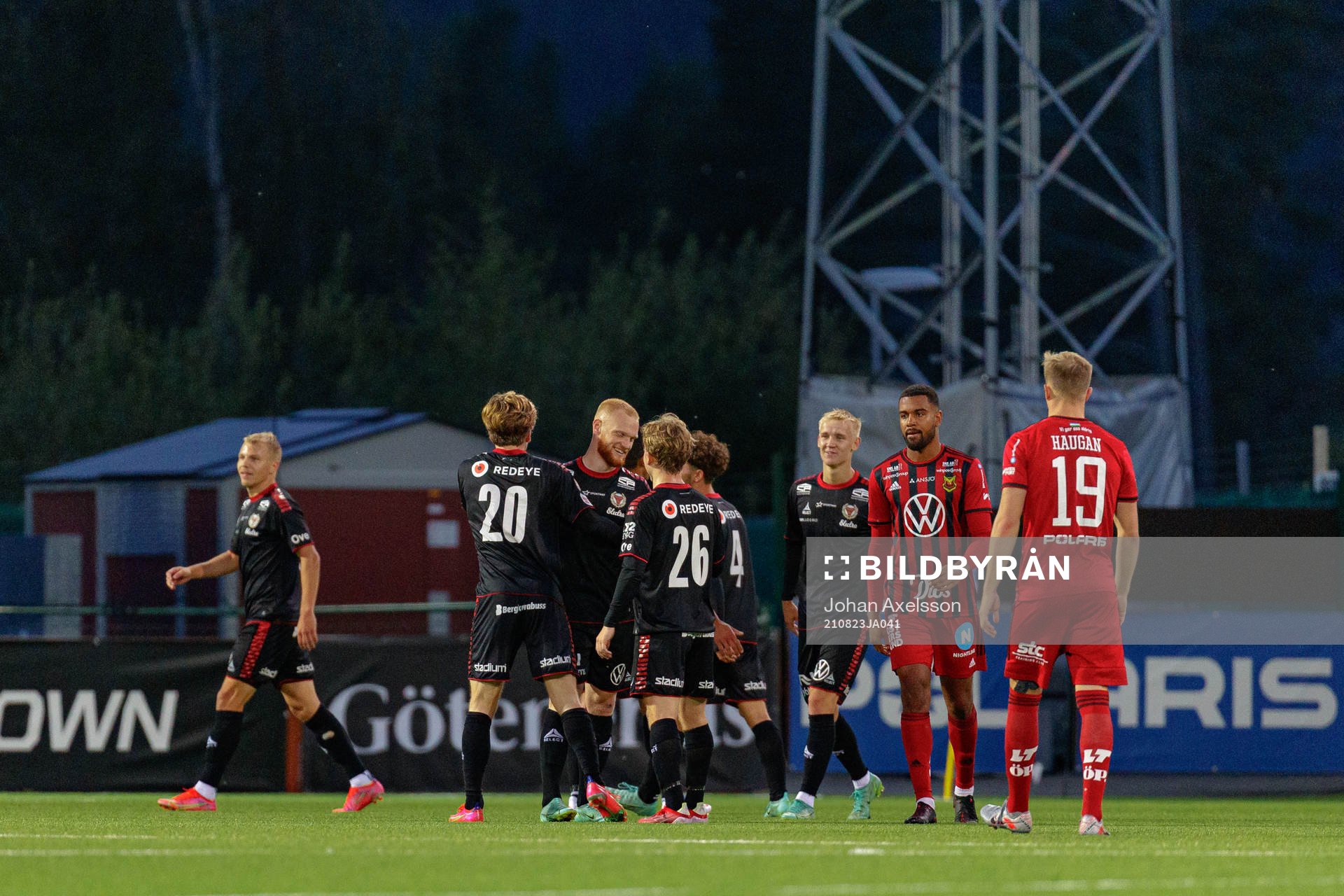 Kalmars spelare jublar