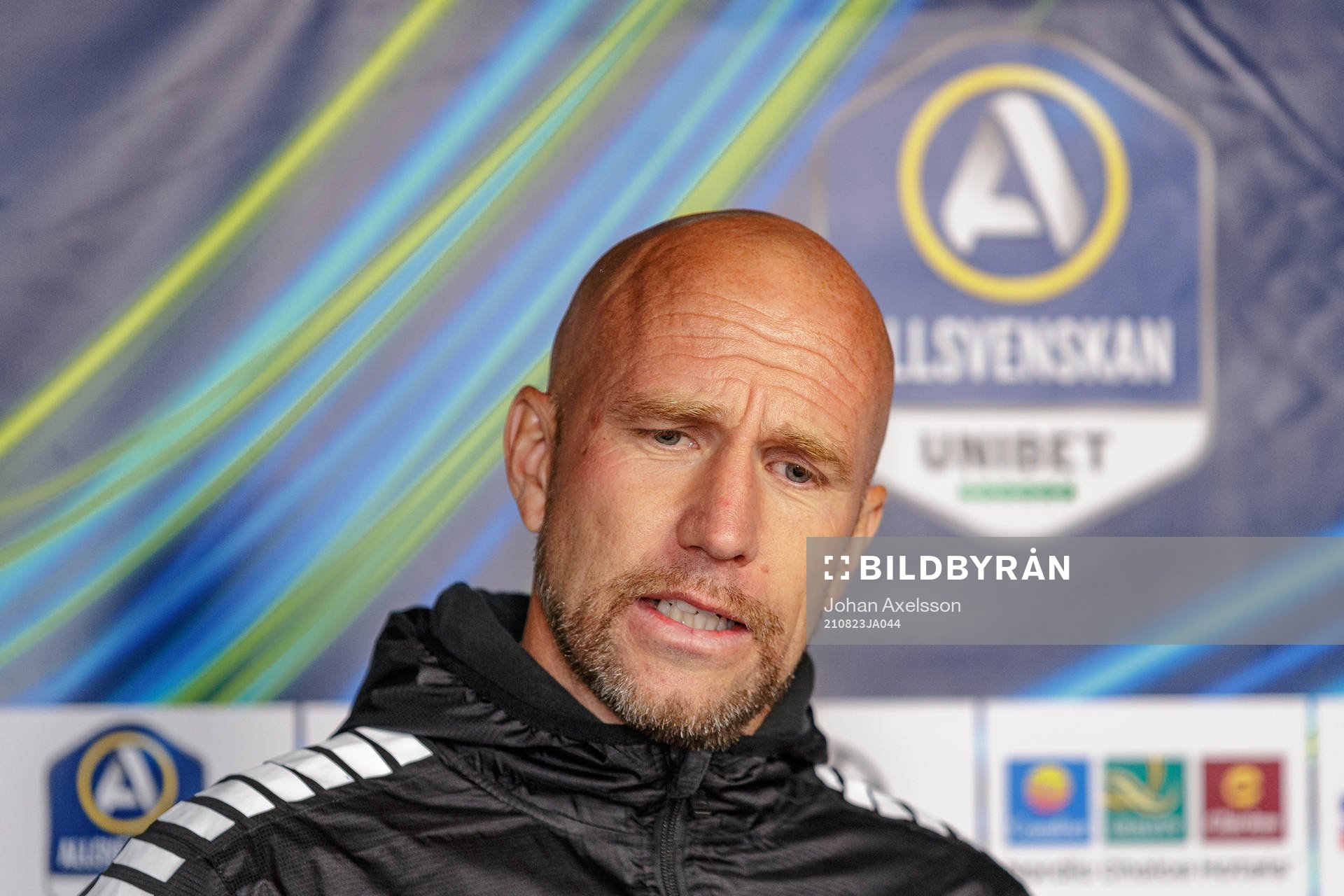Kalmars tränare Henrik Rydström under presskonferensen efter fotbollsmatchen i Allsvenskan mellan Östersund och Kalmar den 23 augusti 2021 i Östersund.