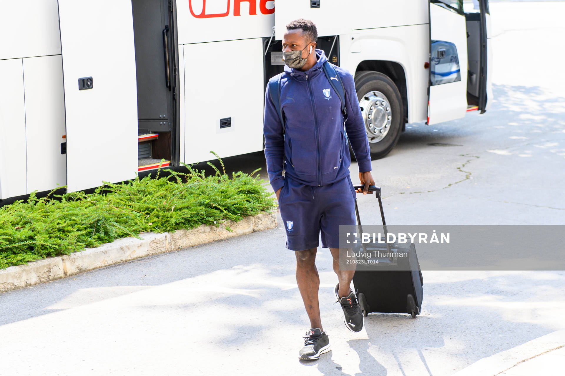 Bonke Innocent of Malmö FF arrive at the team hotel