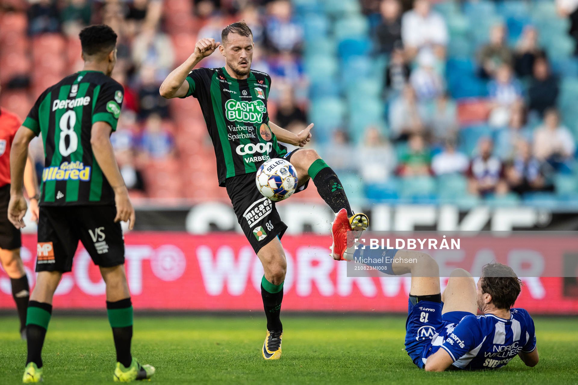 Varbergs Albert Ejupi och IFK Göteborgs Gustav Svensson