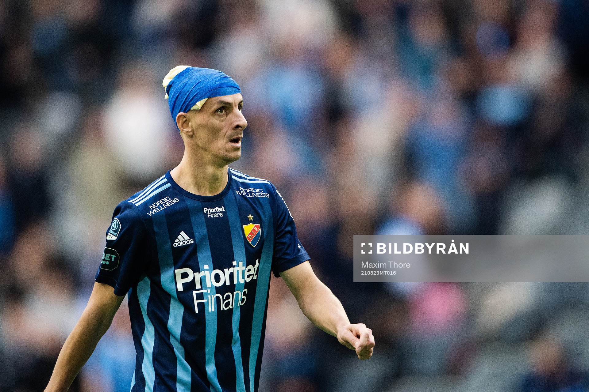 Djurgårdens Haris Radetinac med lindat huvud