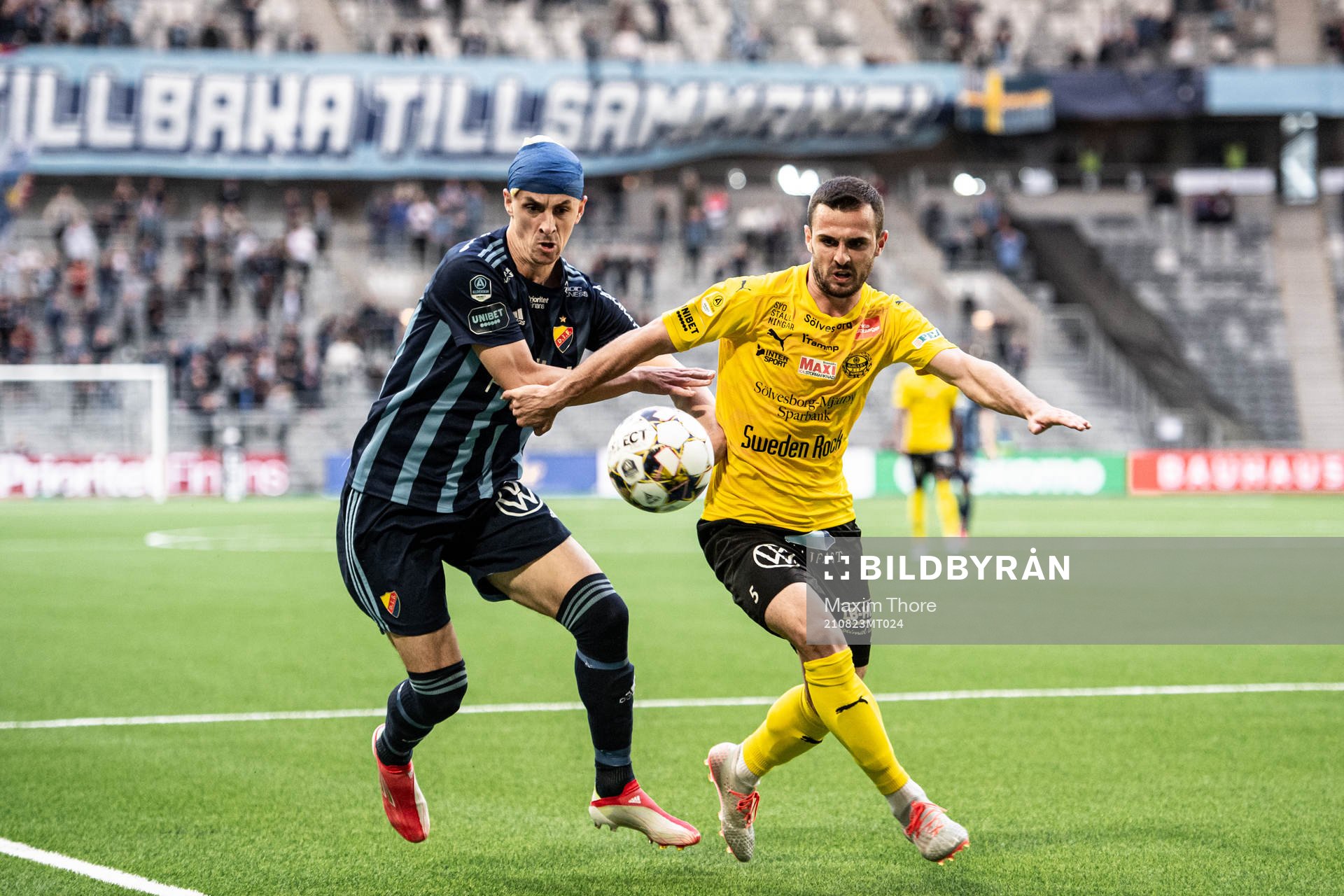 Djurgårdens Haris Radetinac och Mjällbys Kadir Hodzic