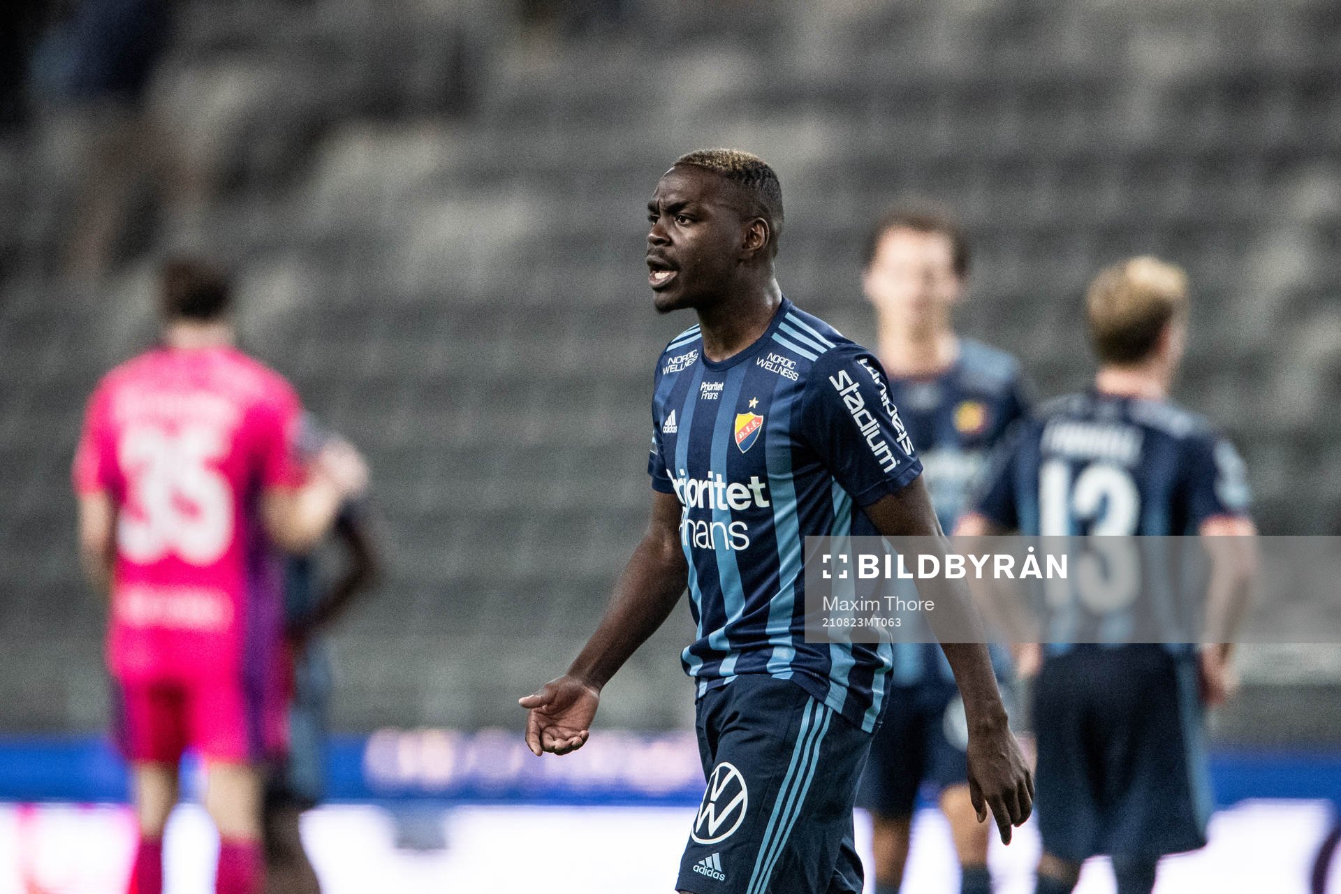 Djurgårdens Joel Asoro efter fotbollsmatchen i Allsvenskan mellan Djurgården och Mjällby den 23 augusti 2021 i Stockholm. 
