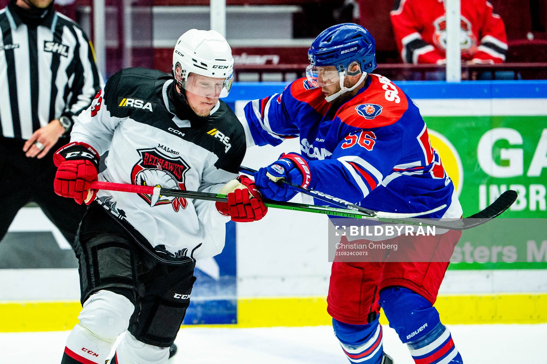 Malmö Redhawks Kalle Östman mot Oskarshamns Robin Norell