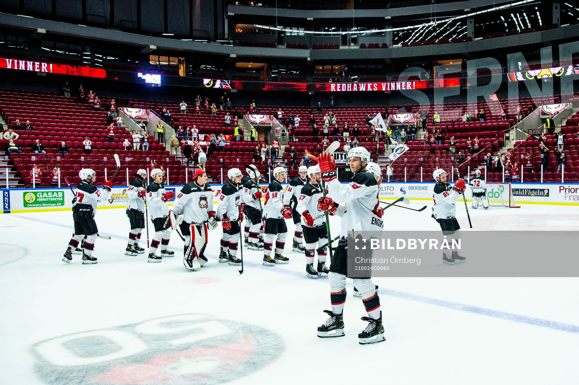 Malmö Redhawks spelare jublar