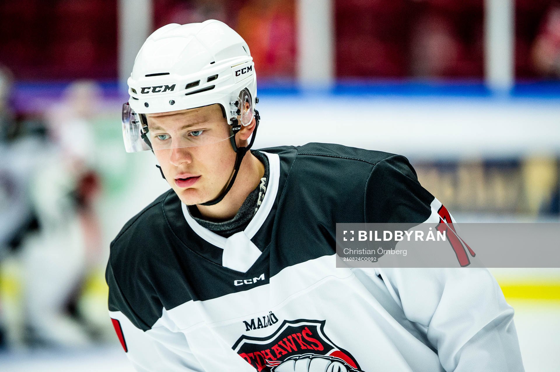 Malmö Redhawks Vincent Reimer värmer upp innan