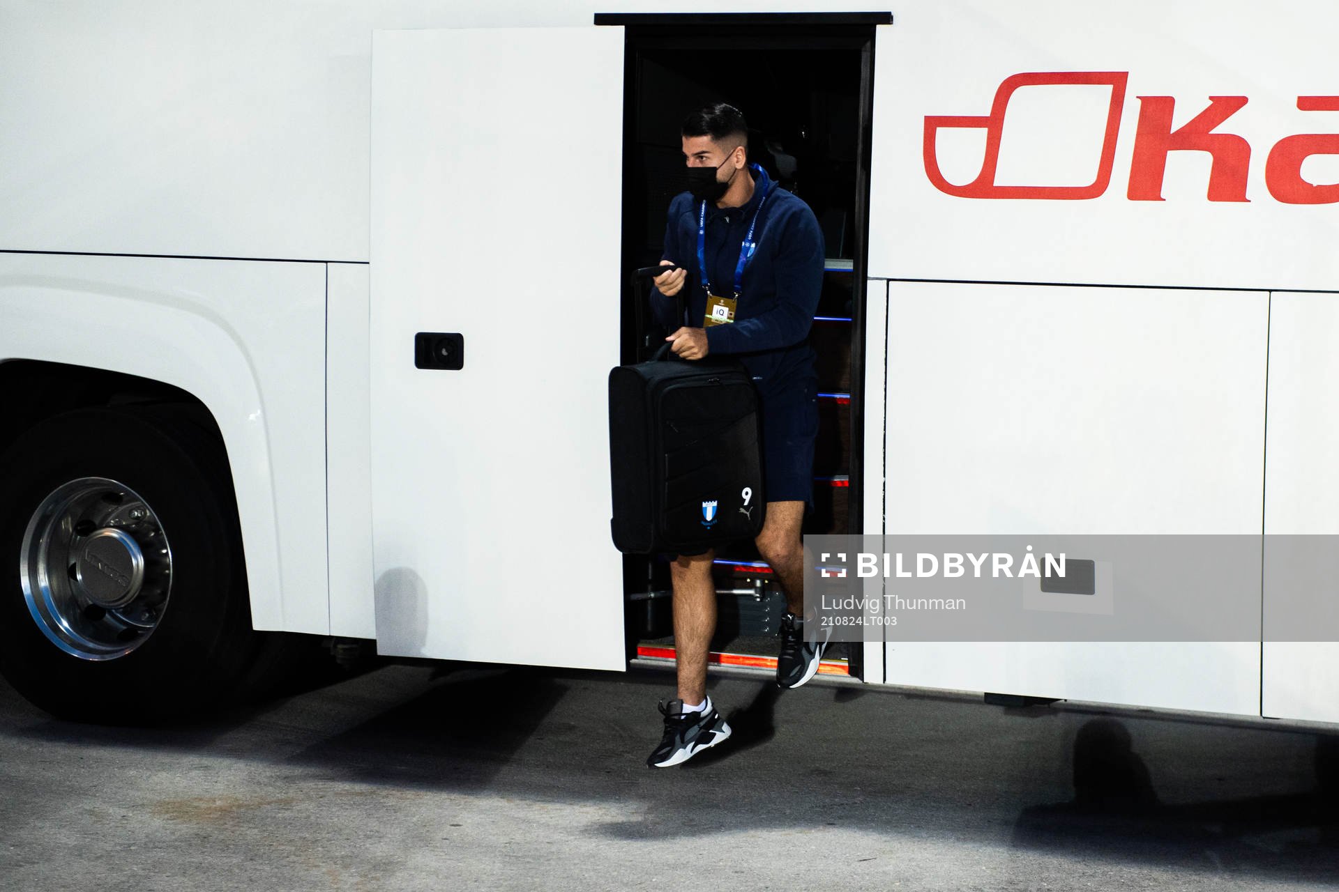 Antonio Colak of Malmö FF arrive at the arena