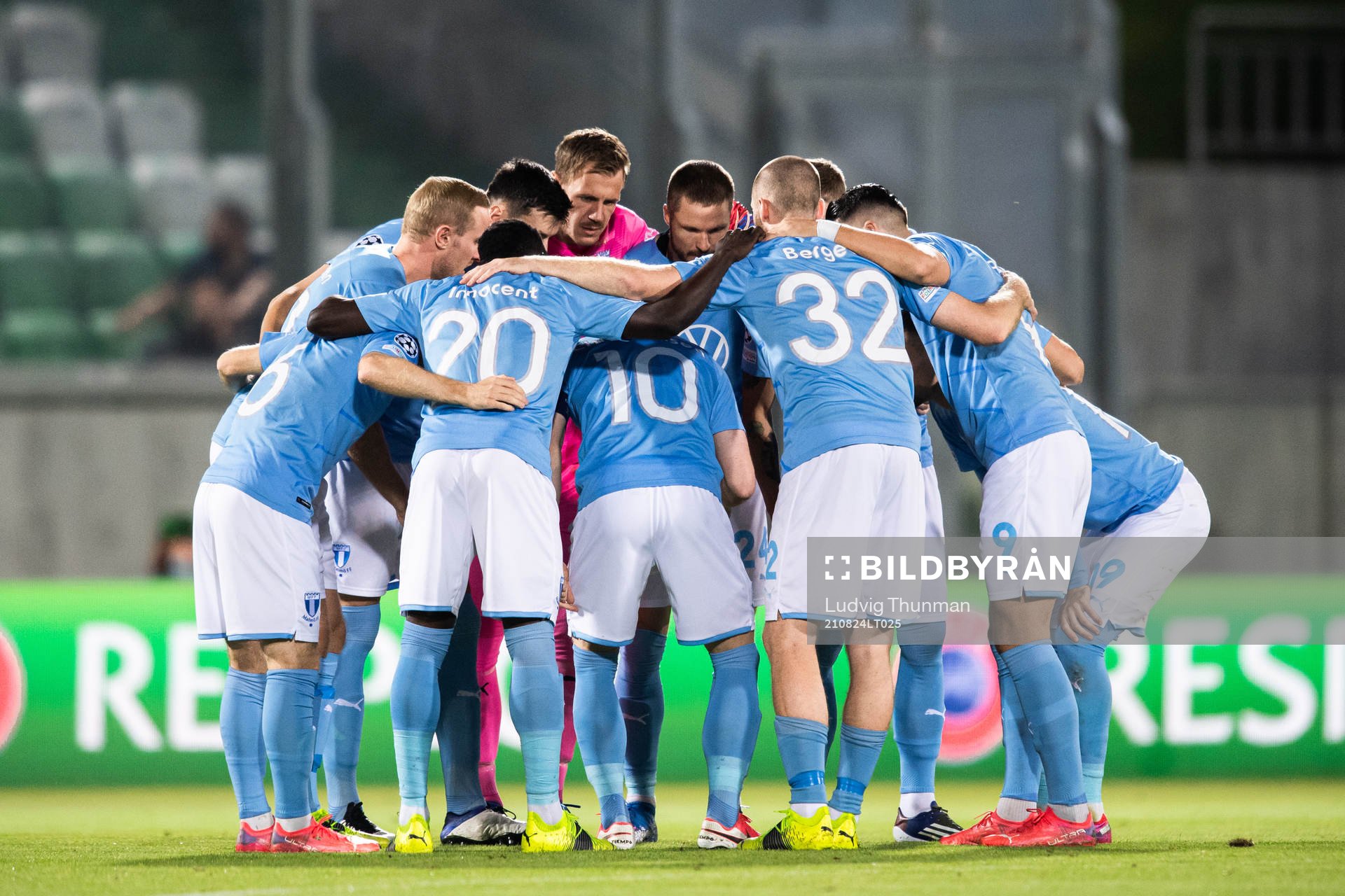 Players of Malmö FF gather