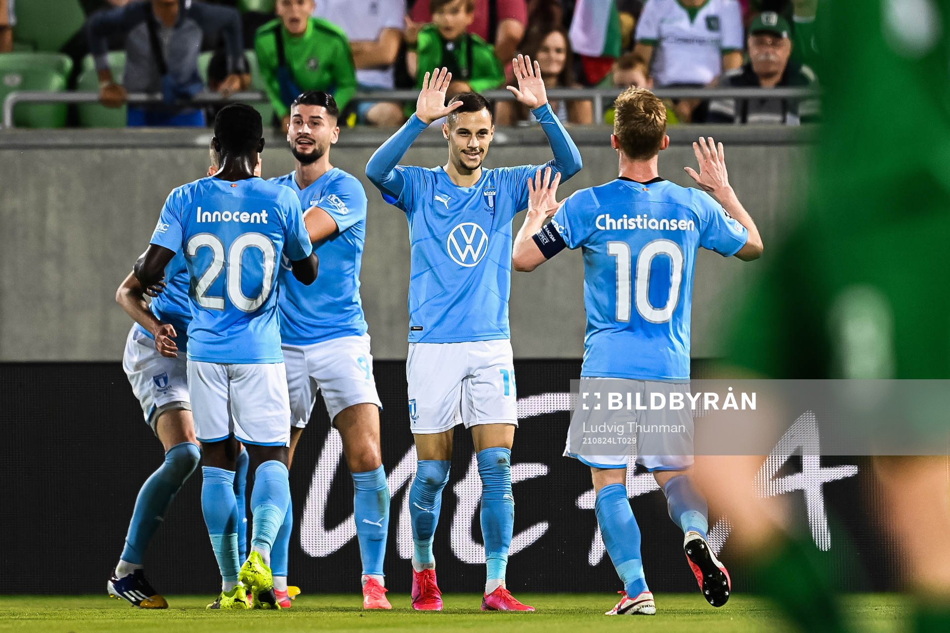 Sören Rieks of Malmö FF celebrate with teammates