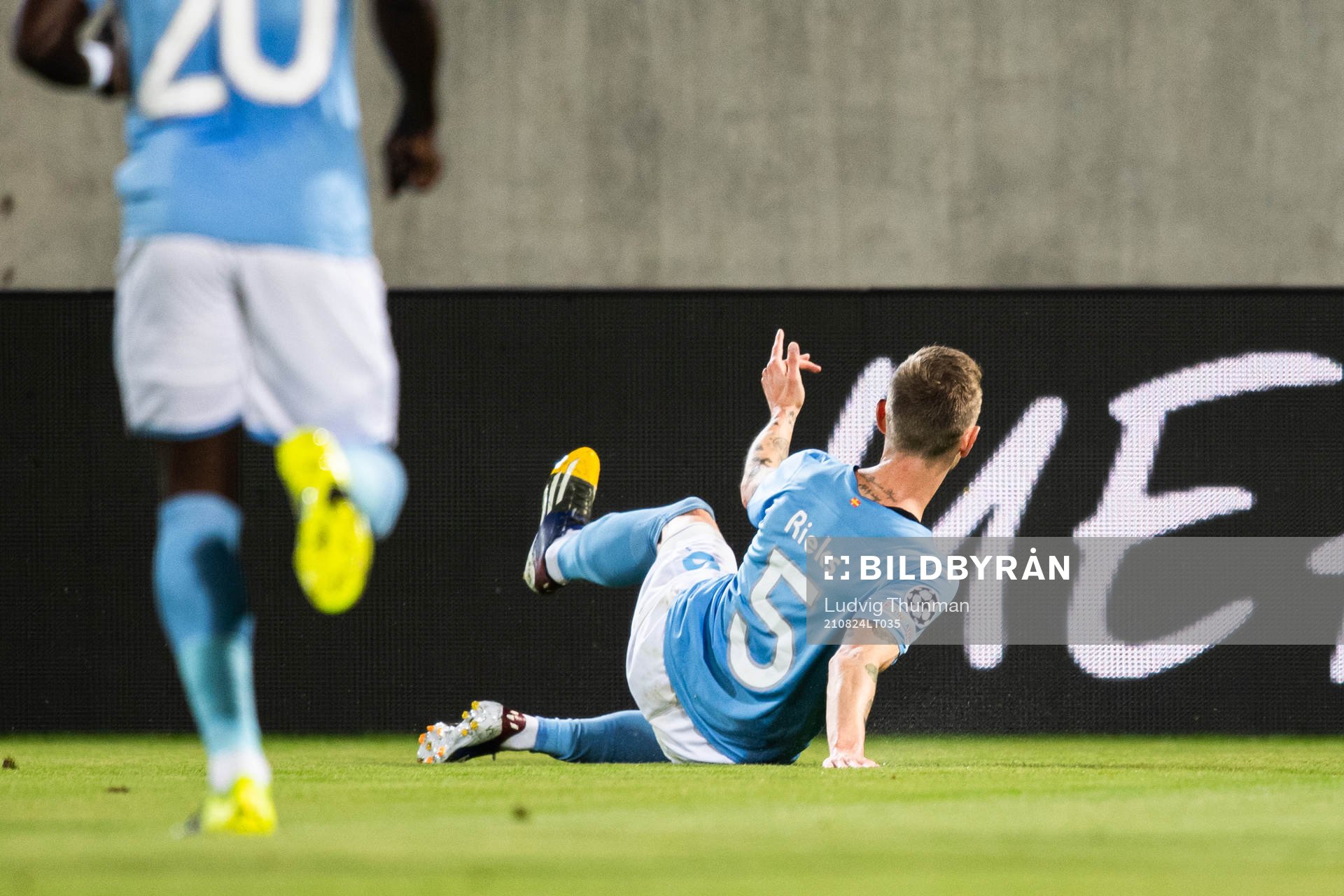 Sören Rieks of Malmö FF celebrates