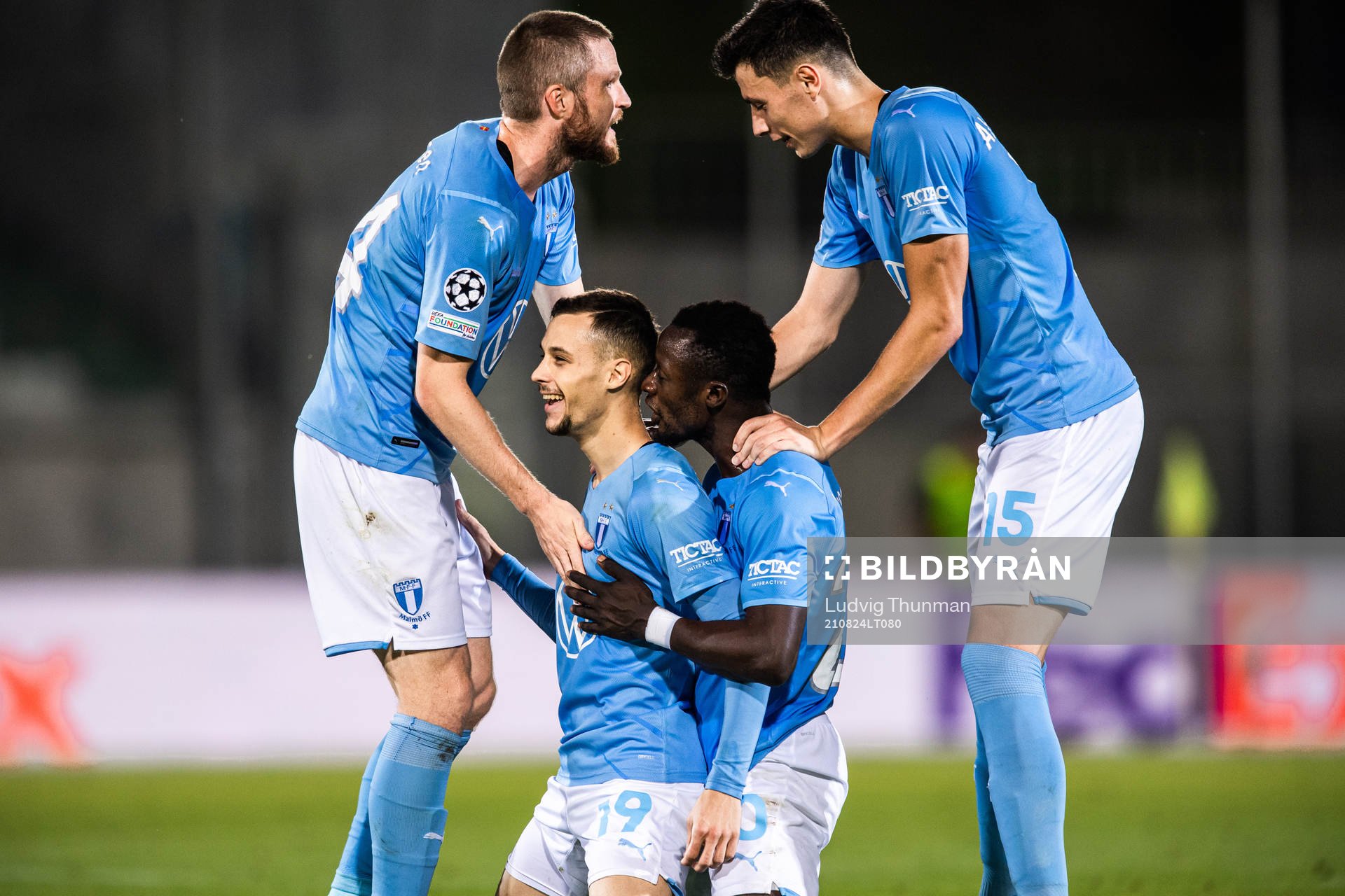 Veljko Birmancevic of Malmö FF celebrate the 1-1 goal with