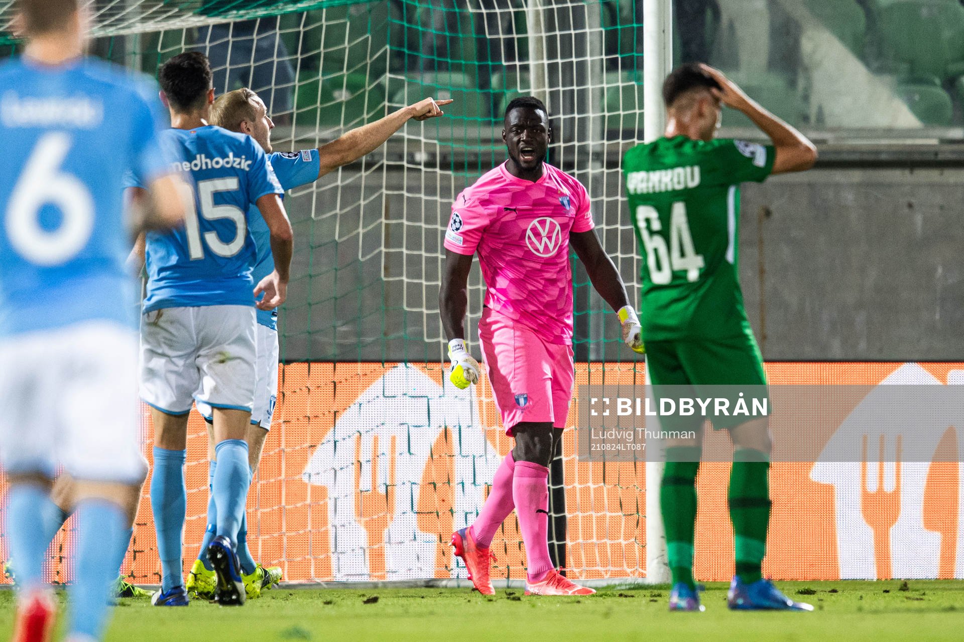 Goalkeeper Ismael Diawara of Malmö FF celebrates
